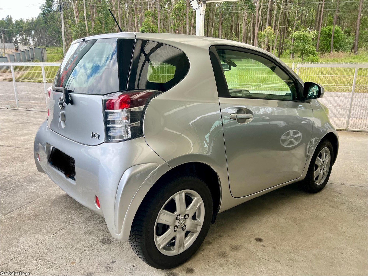 Toyota iQ 1.0 VVT-i + - 09 foto 4