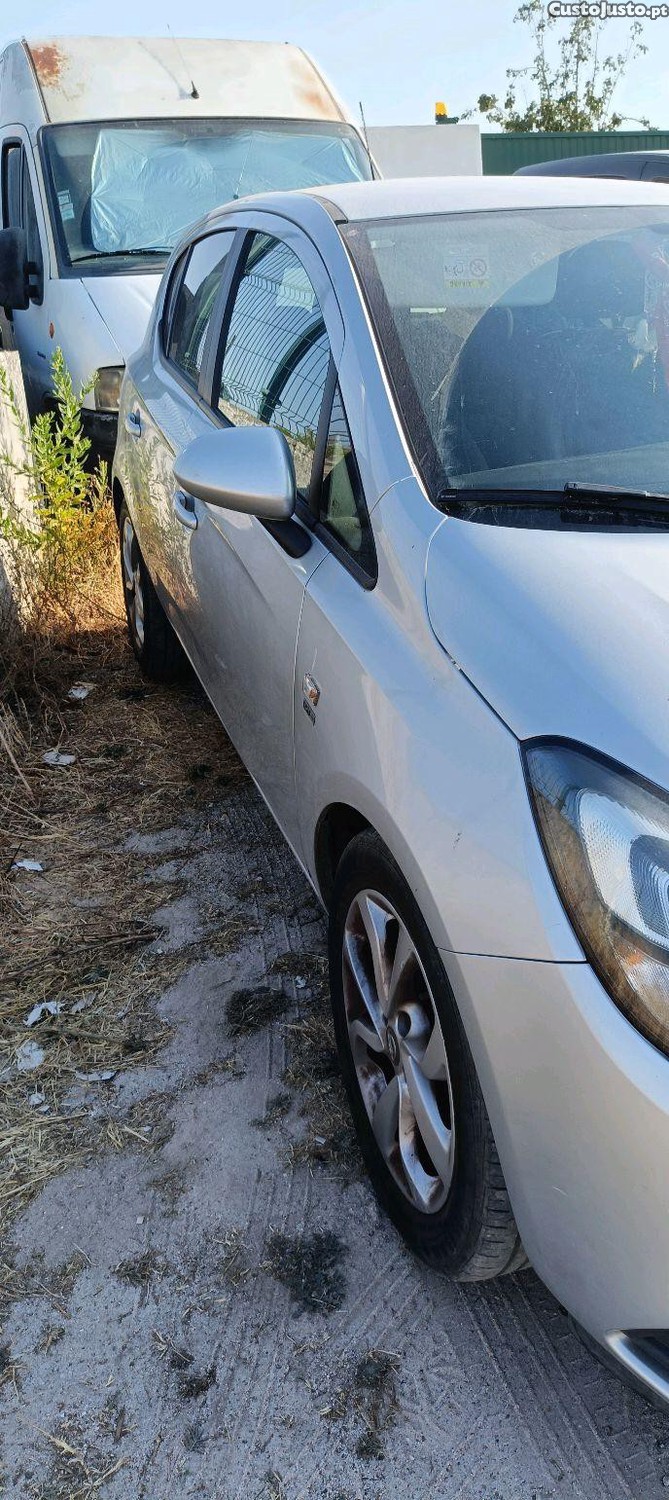 Opel Corsa 1.2 — fotografia 4