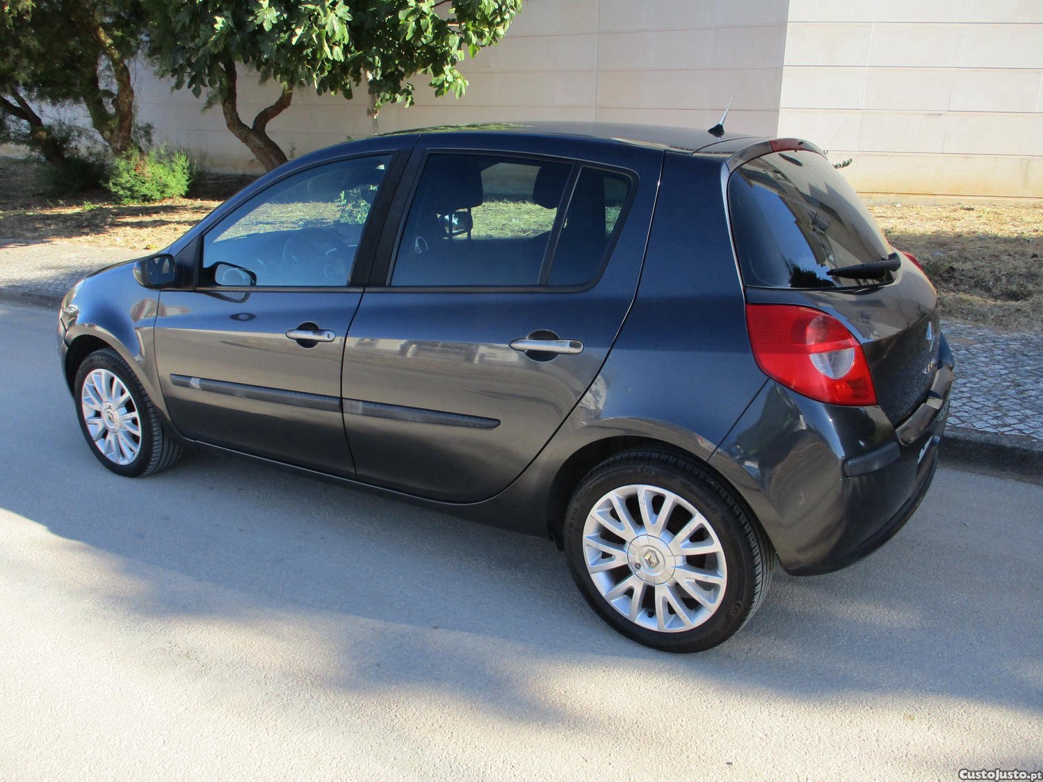 Renault Clio 1.5 dCi — fotografia 6