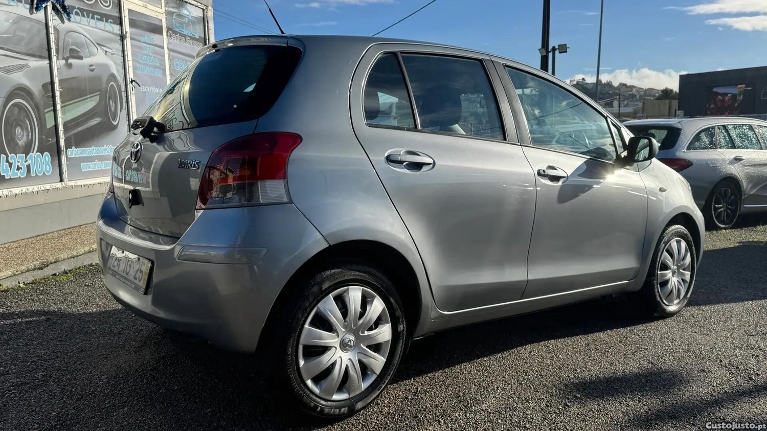 Toyota Yaris 1.0 VVT-i Comfort+AC — fotografia 25