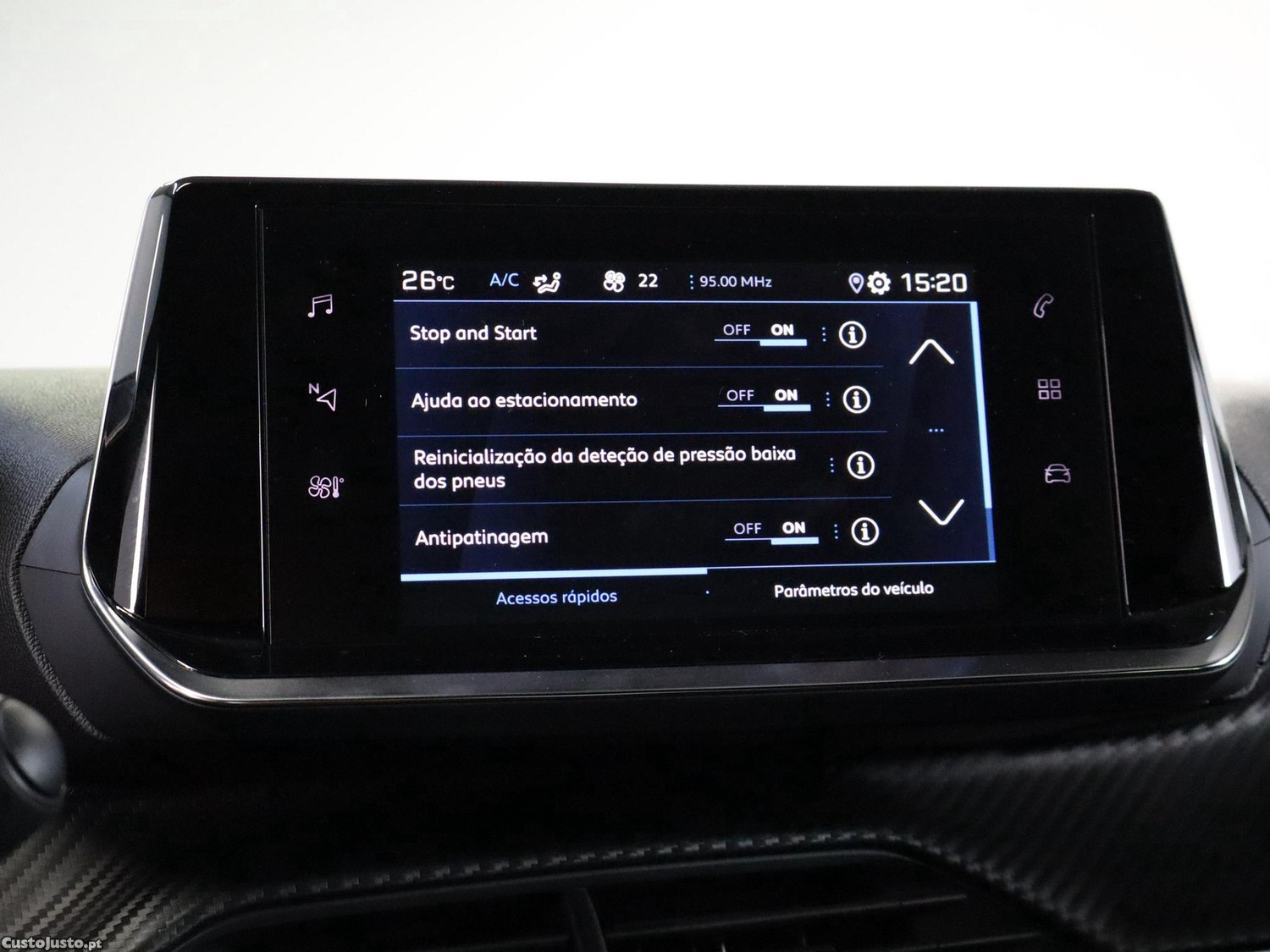 Peugeot 2008 1.2 PureTech Active — fotografia 4