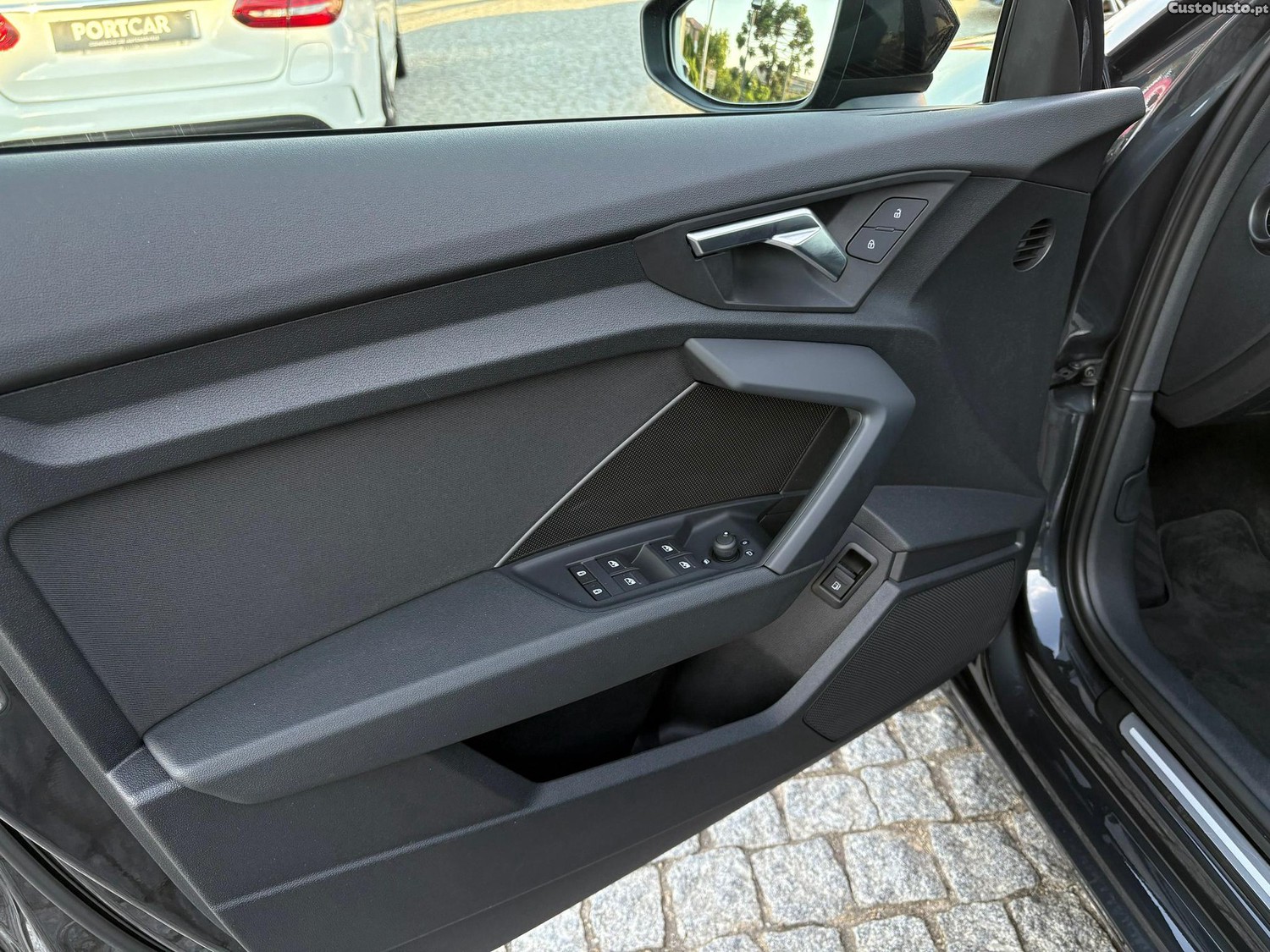 Audi A3 Sportback 40 TFSIe Advanced — fotografia 9