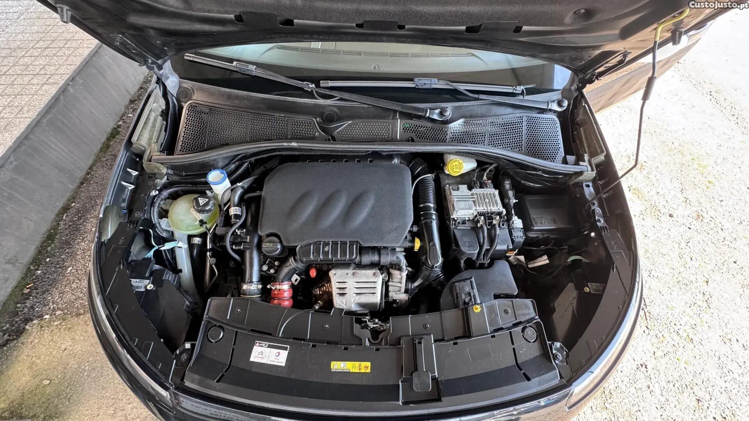 Citroën C4 1.2 PureTech Rip Curl — fotografia 3