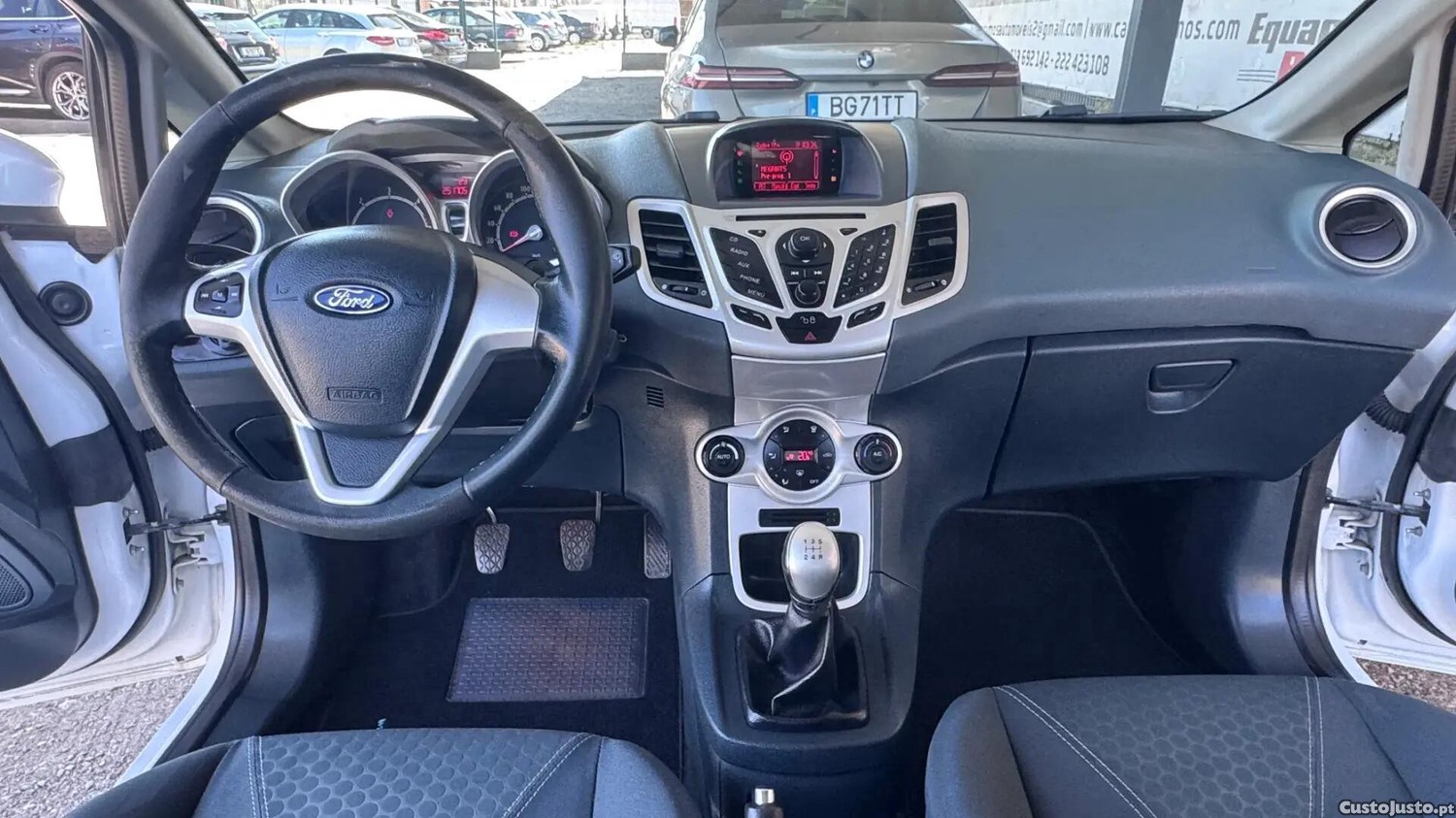 Ford Fiesta 1.4 TDCI Titanium — fotografia 20