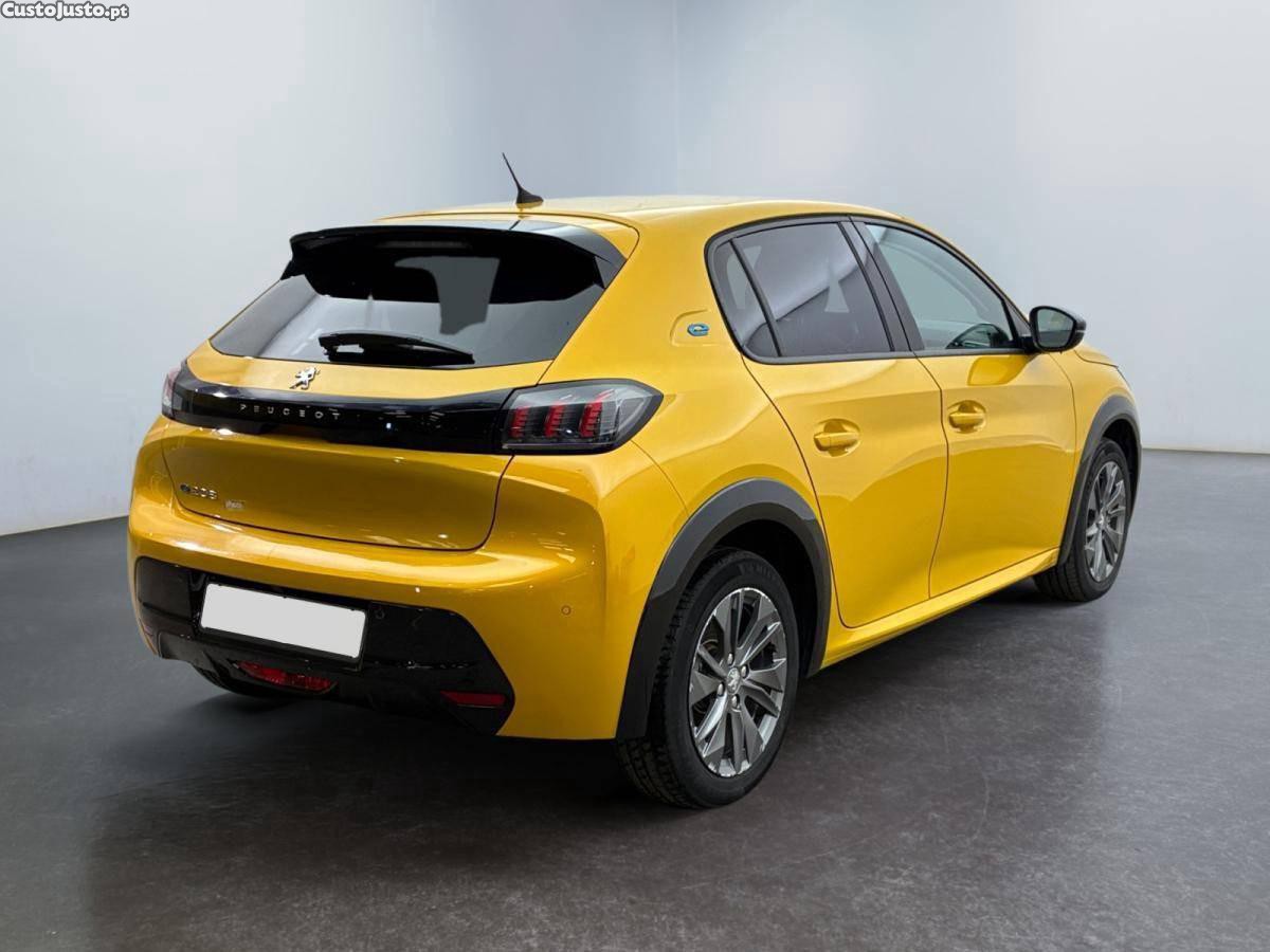 Peugeot 208 50 kWh Style — fotografia 10