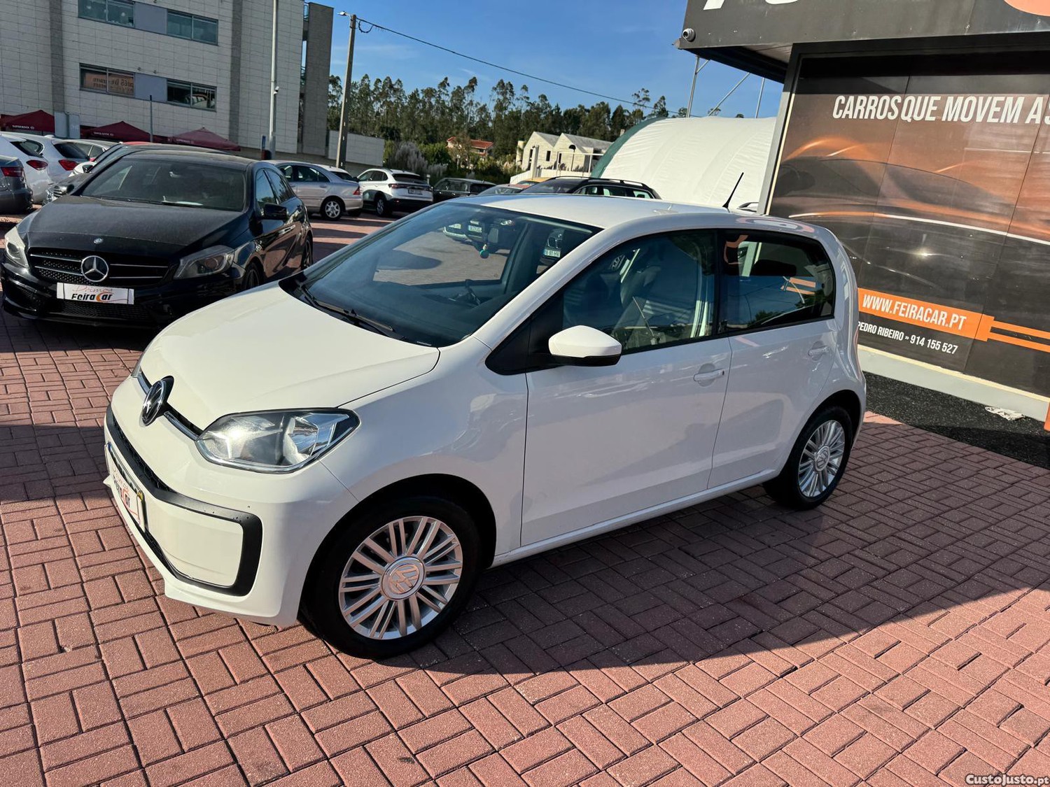 Volkswagen Up! 1.0 MoveAuto — fotografia 21