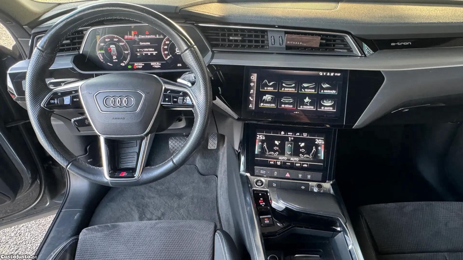 Audi e-tron 55 quattro S line — fotografia 3