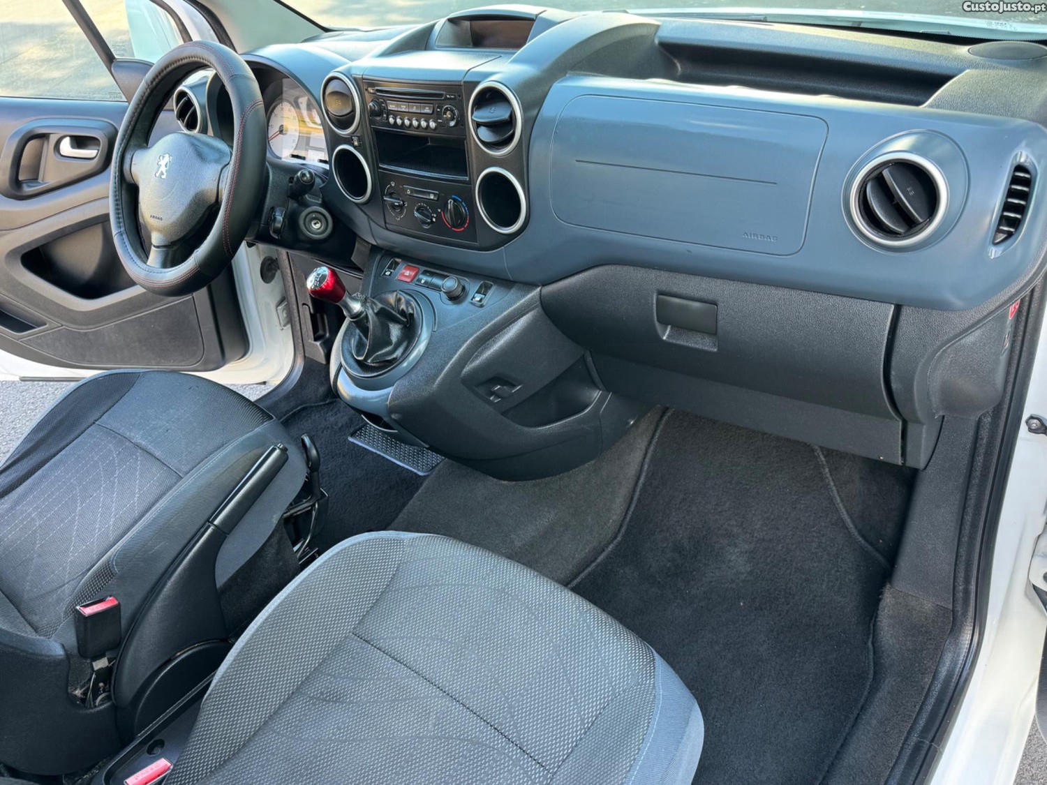 Peugeot Partner 1600 HDI 90CV 5 Lugares C/Nova — fotografia 5