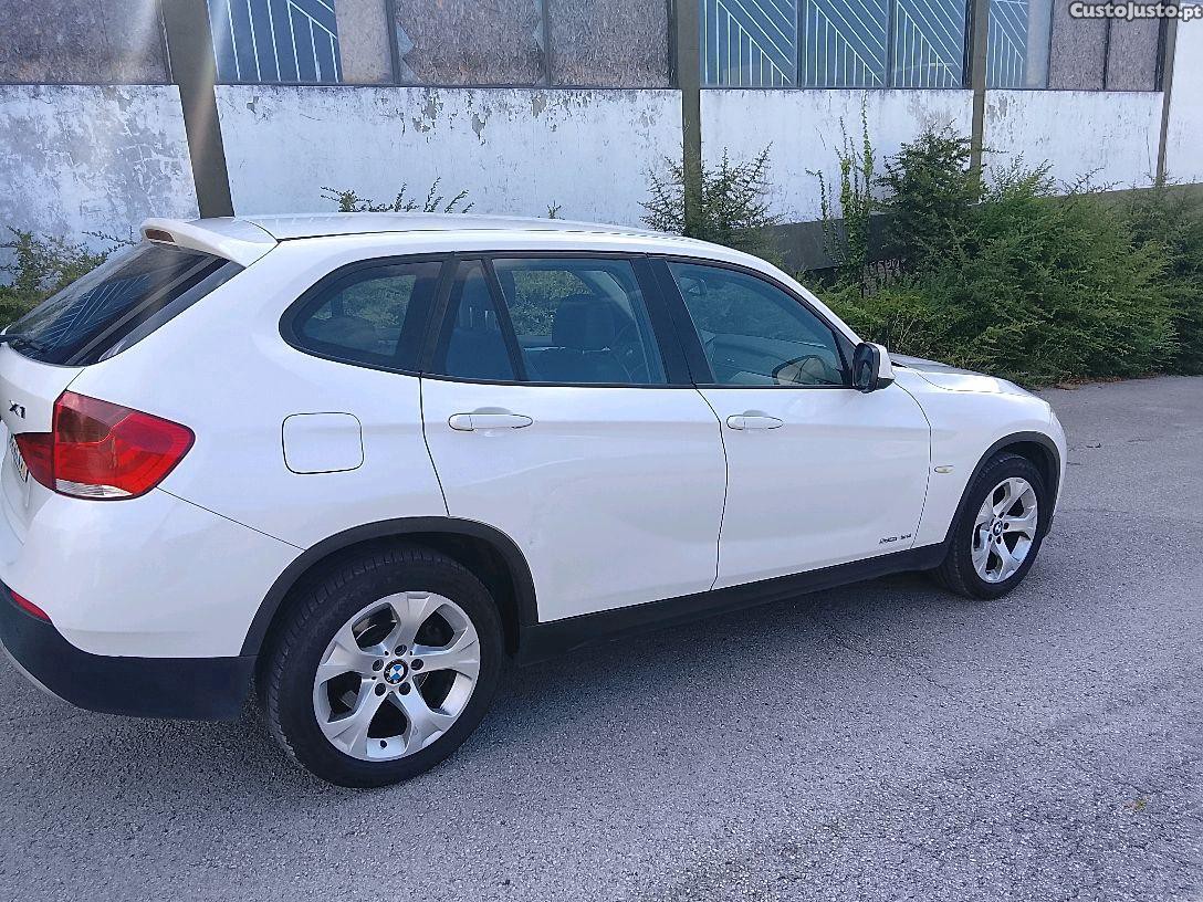 BMW X1 Sdrive18d — fotografia 5