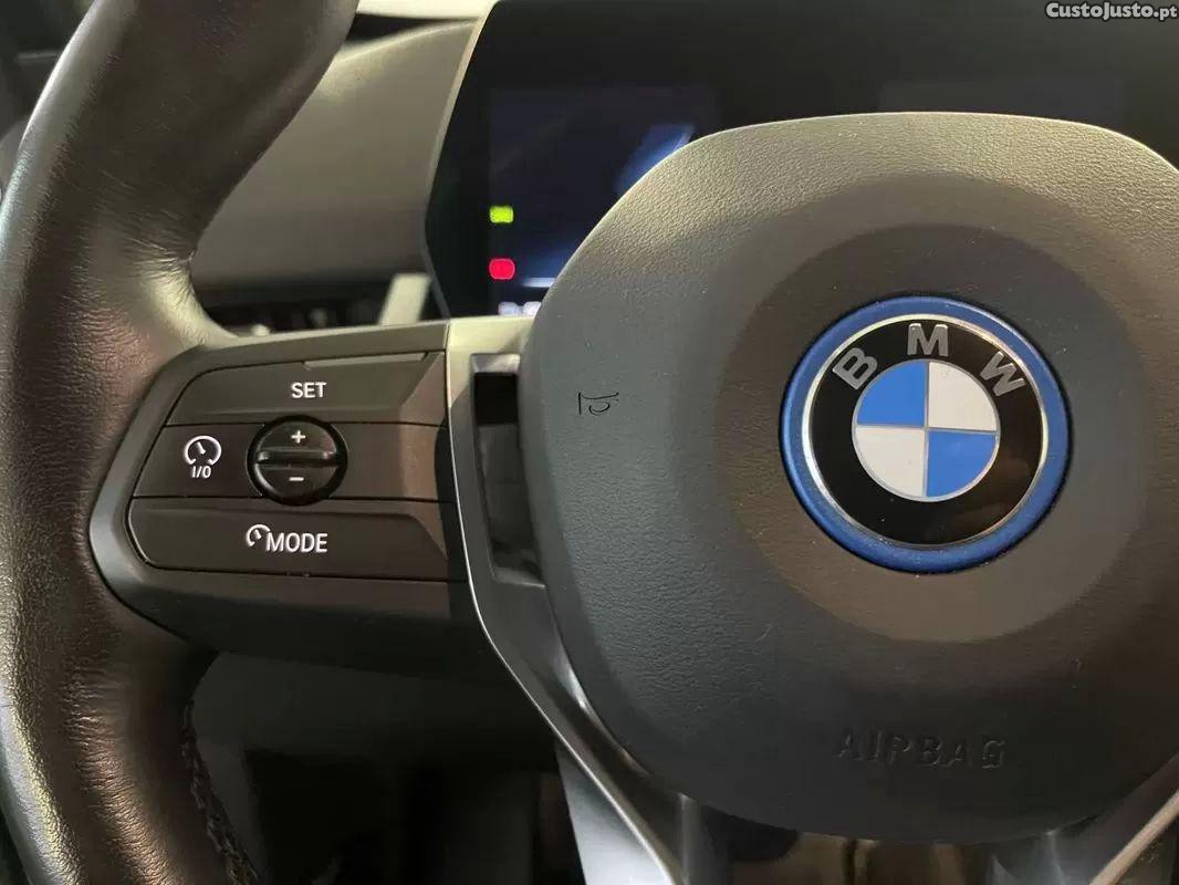 BMW iX1 Xdrive30 — fotografia 18