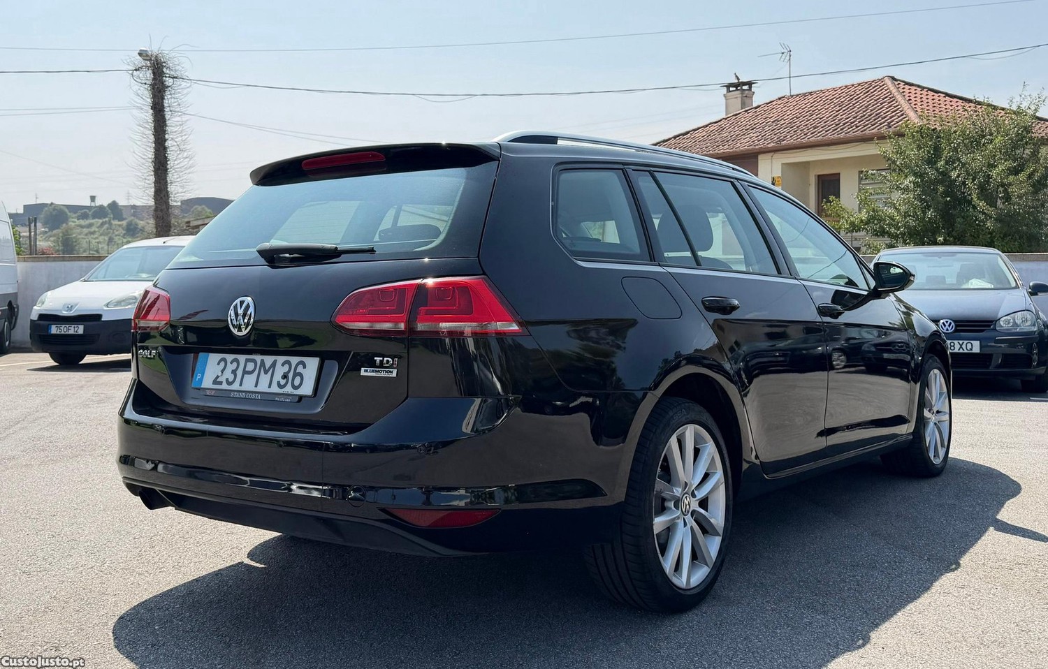 Volkswagen Golf Variant 1.6 TDi Confortline DSG — fotografia 27