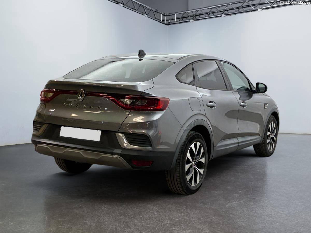 Renault Arkana E-Tech Evolution — fotografia 8