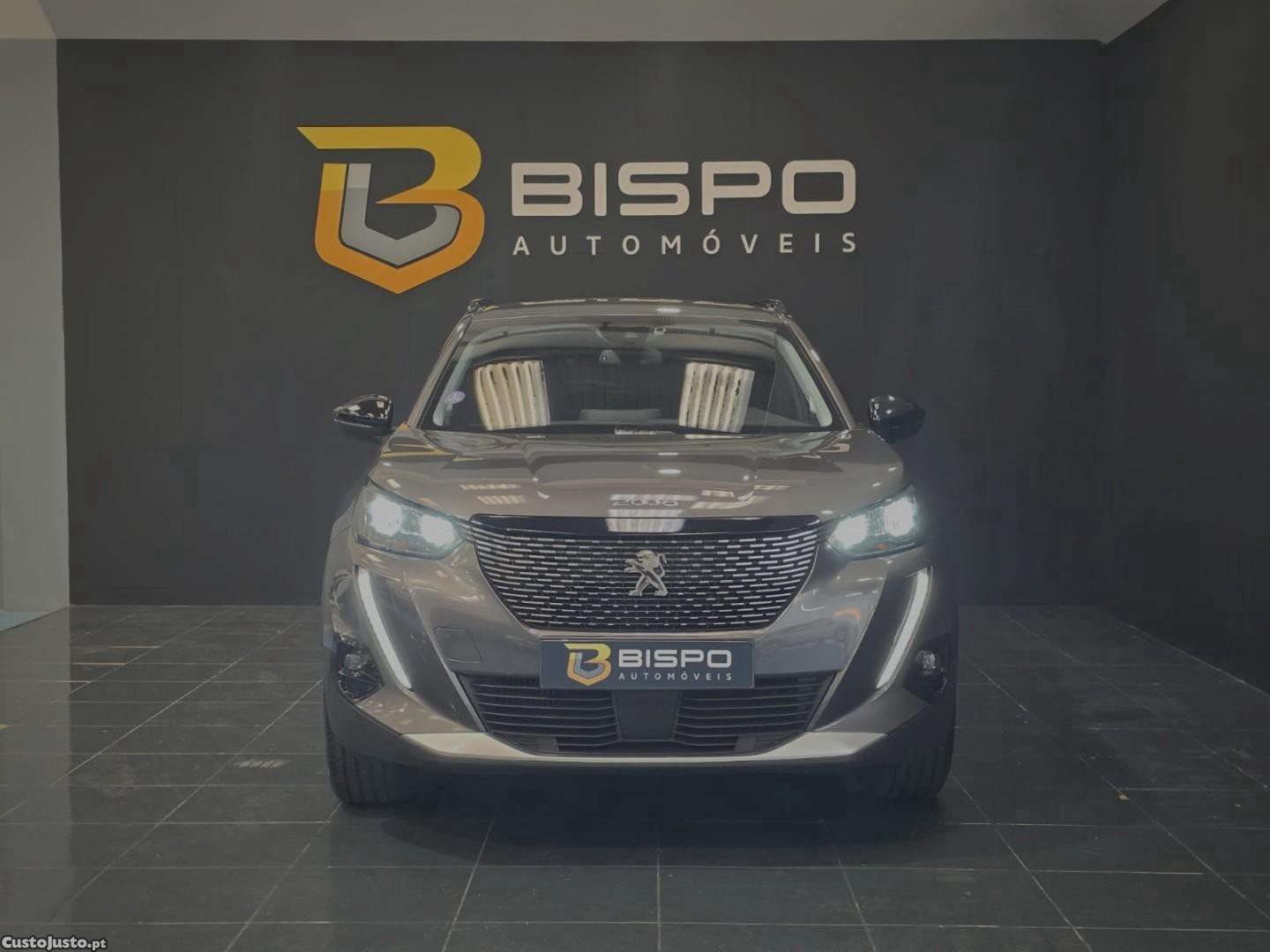 Peugeot 2008 PureTech 100 Allure — fotografia 14