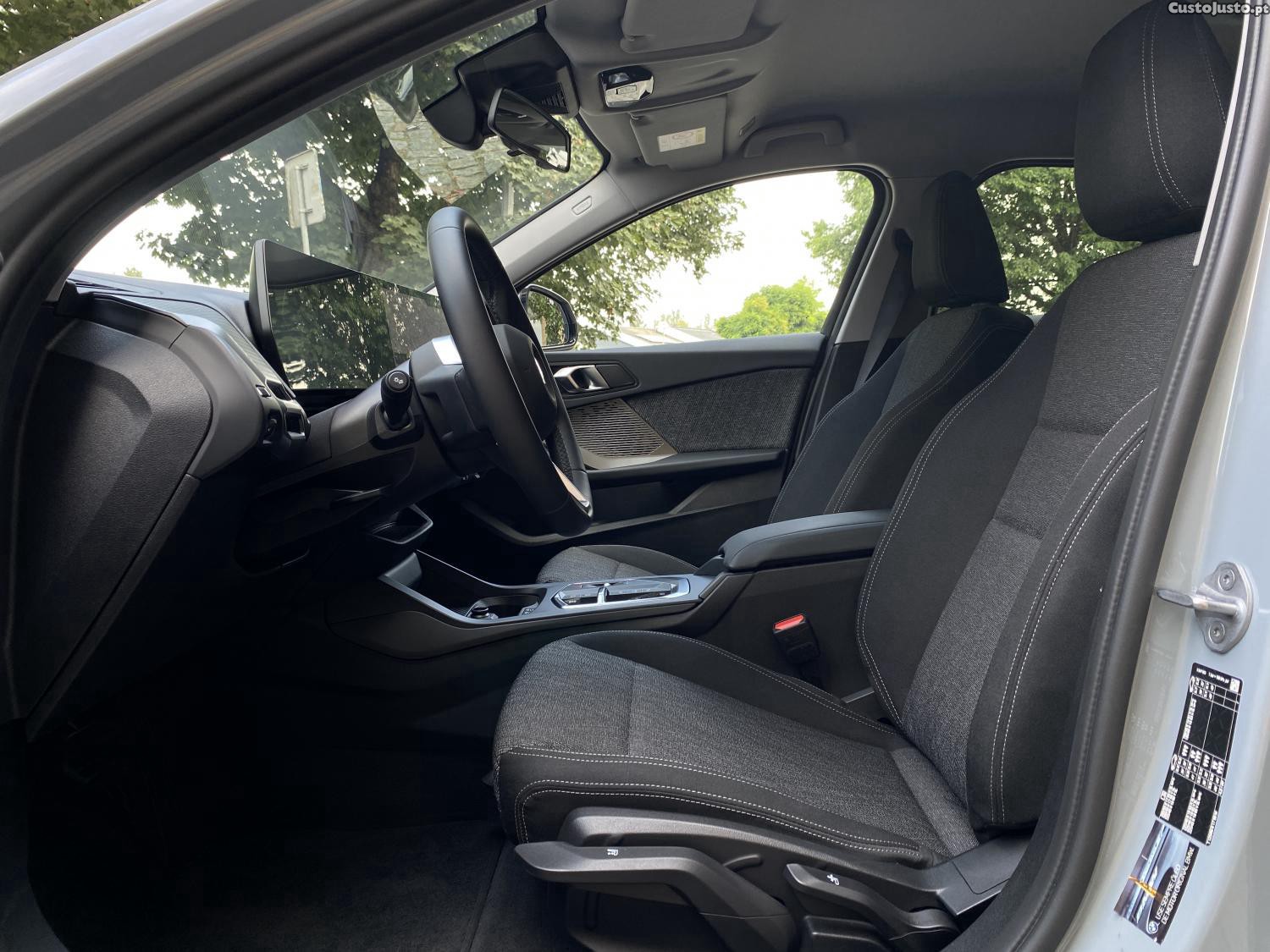 BMW 116 Pack Desportivo M — fotografia 13