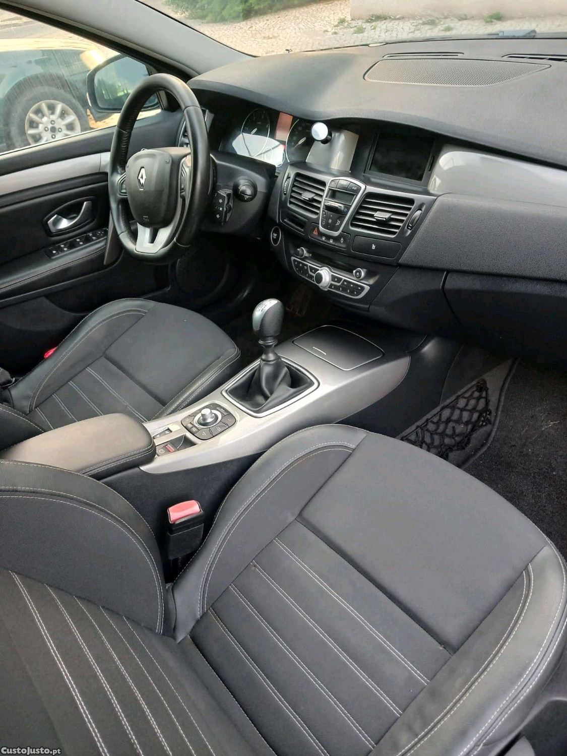 Renault Laguna DCI — fotografia 5