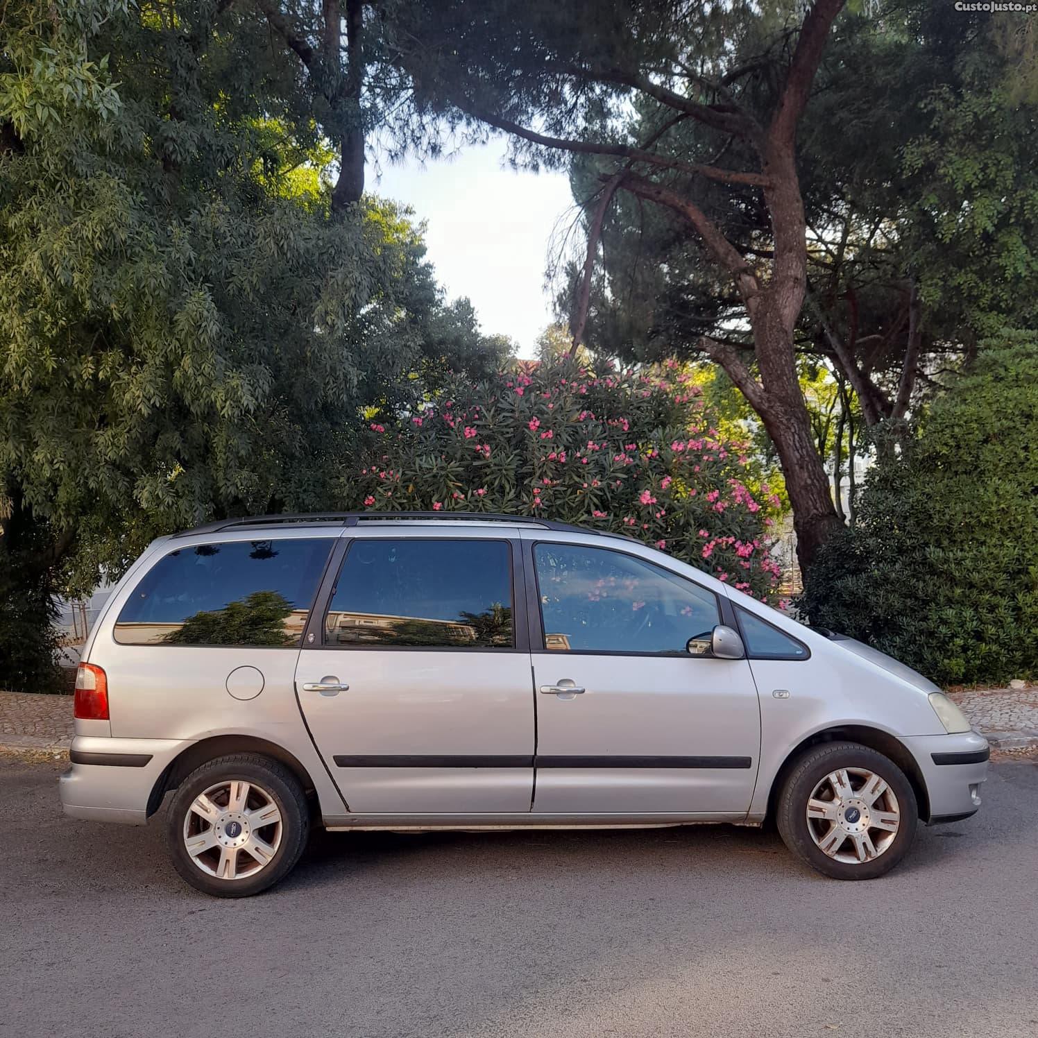 Ford Galaxy () — fotografia 5