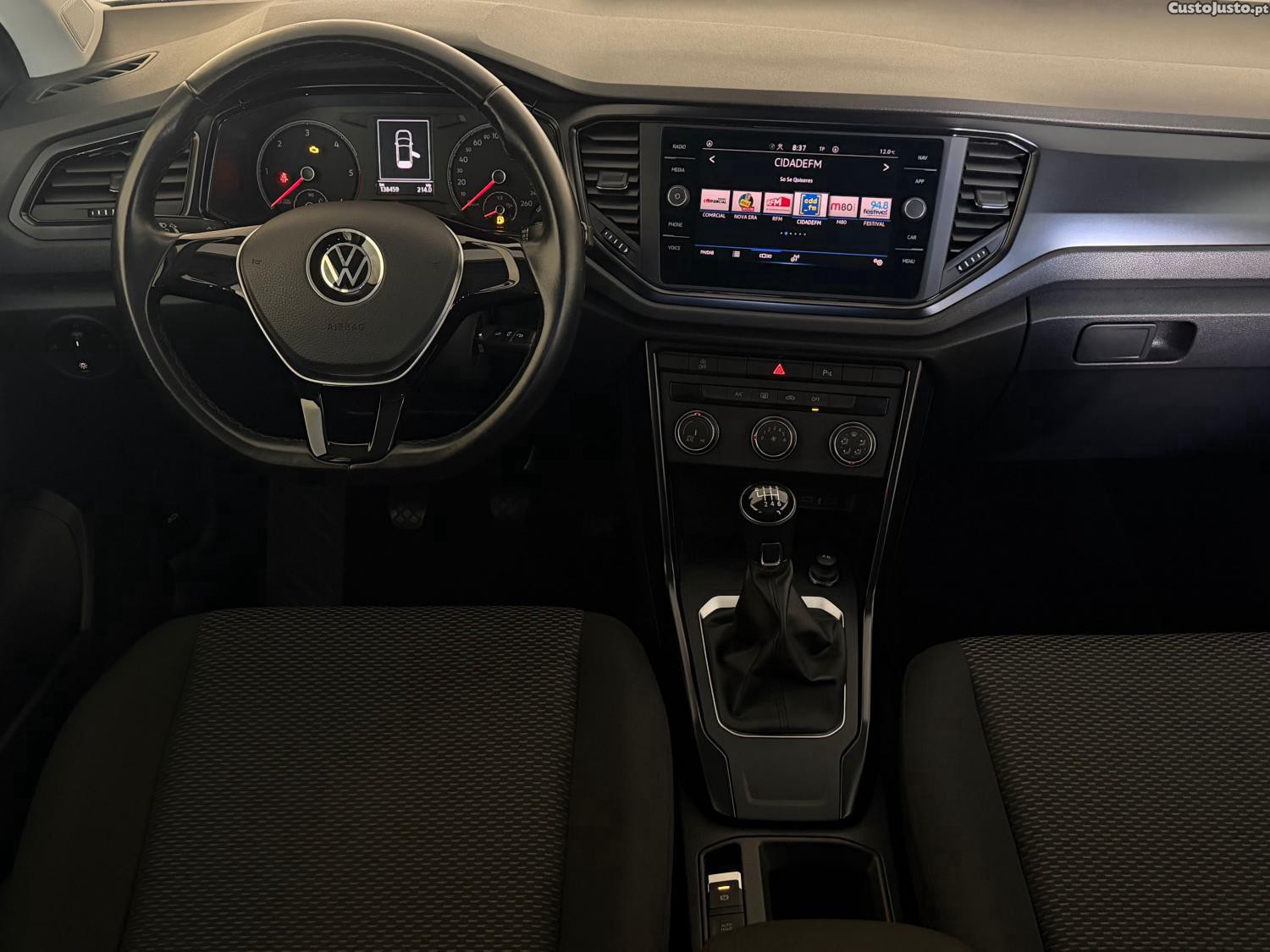 Volkswagen T-Roc 2.0 TDI Life — fotografia 11