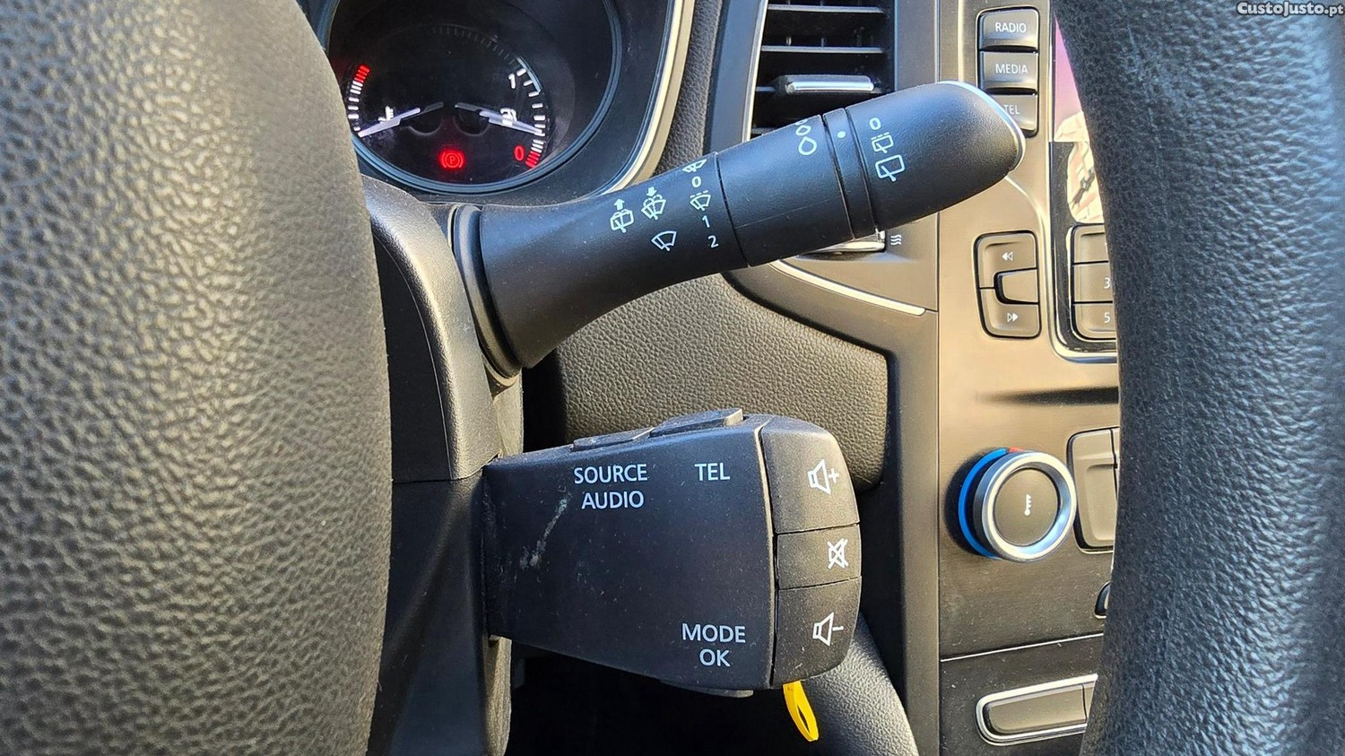 Renault Mégane 1.5 dCi Zen ECO — fotografia 15