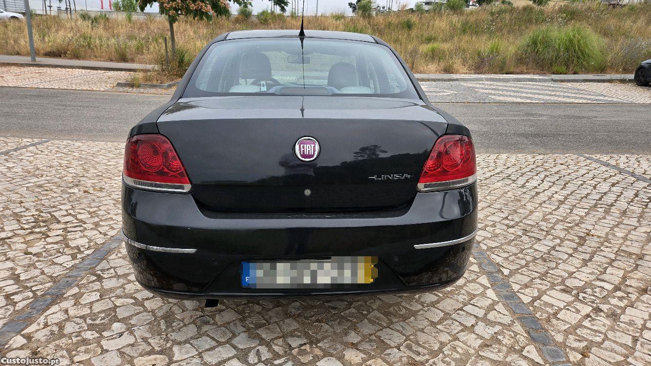 Fiat Linea 1.3 Multijet — fotografia 9