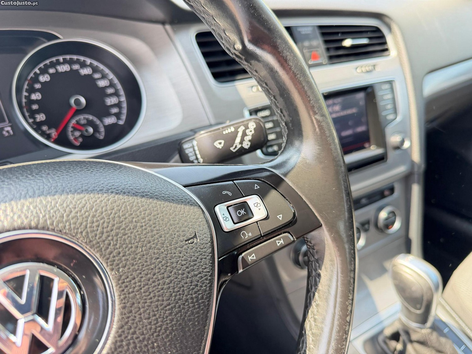 Volkswagen Golf Variant 1.6 TDi Confortline DSG — fotografia 4