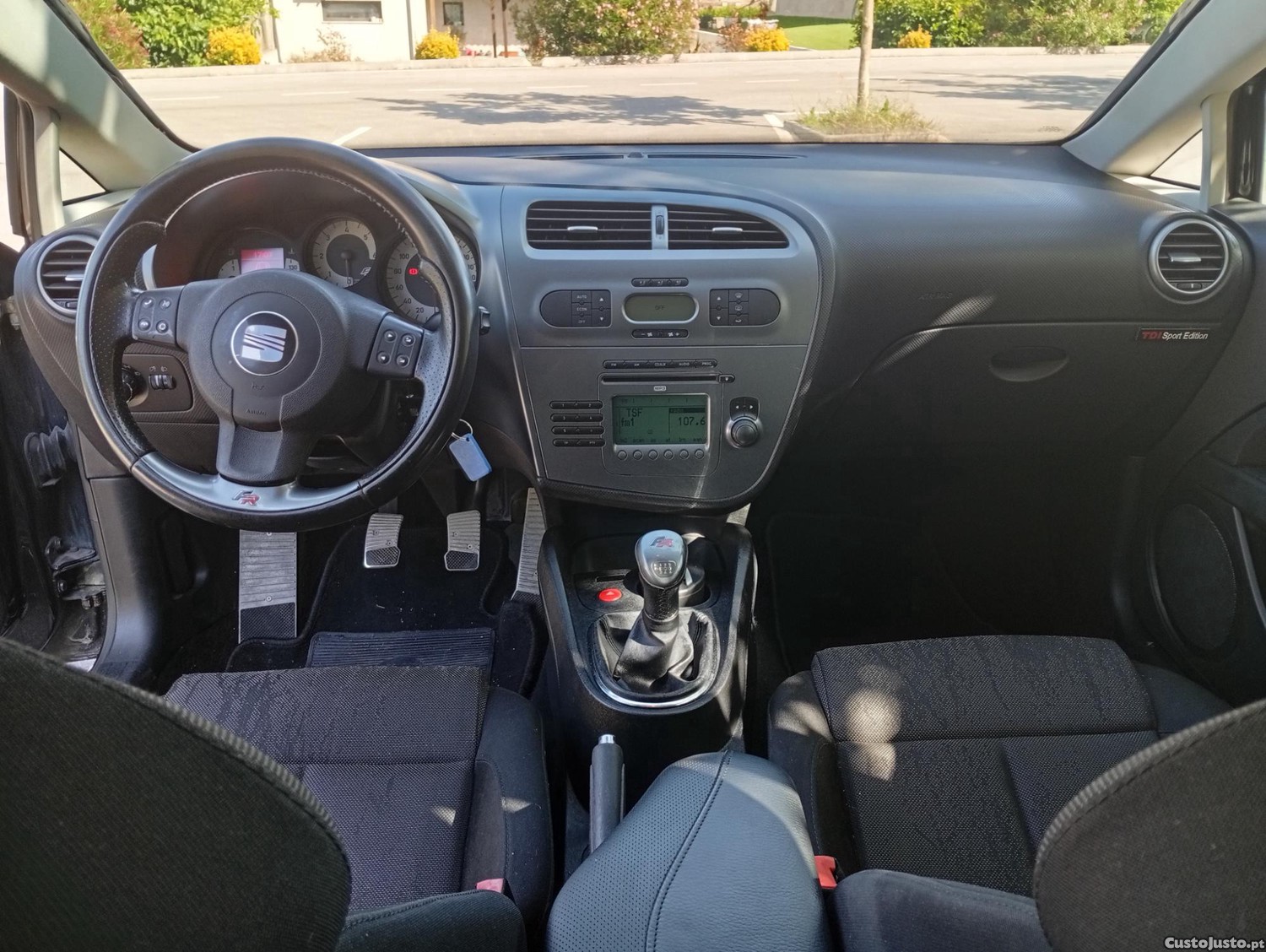 SEAT Leon FR 2.0 TDI — fotografia 6