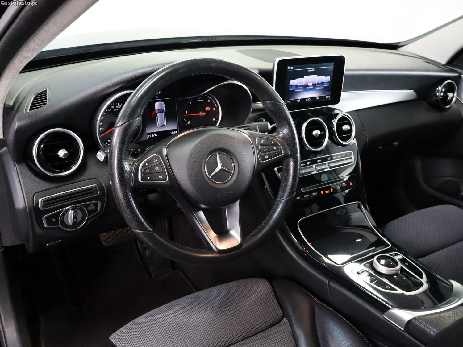 Mercedes-Benz C 220 d Avantgarde Aut. — fotografia 16