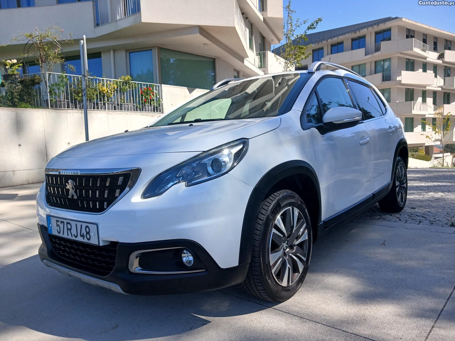 Peugeot 2008 allure — fotografia 17