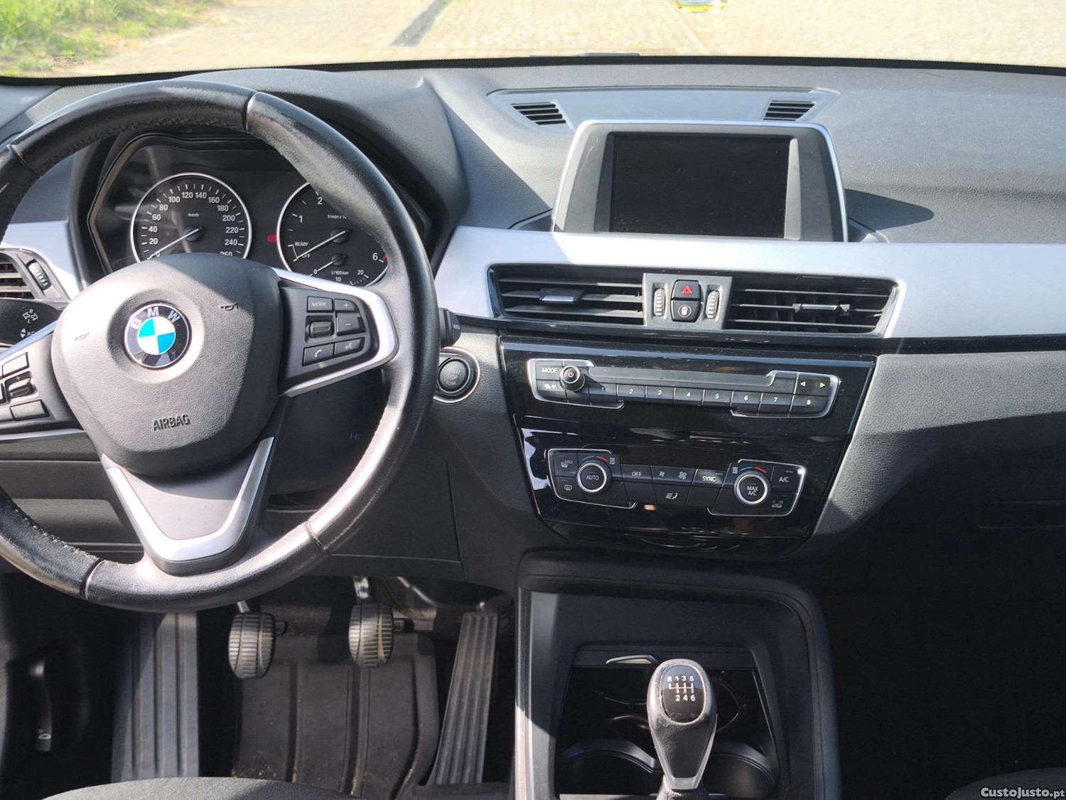 BMW X1 Sdrive16d — fotografia 8