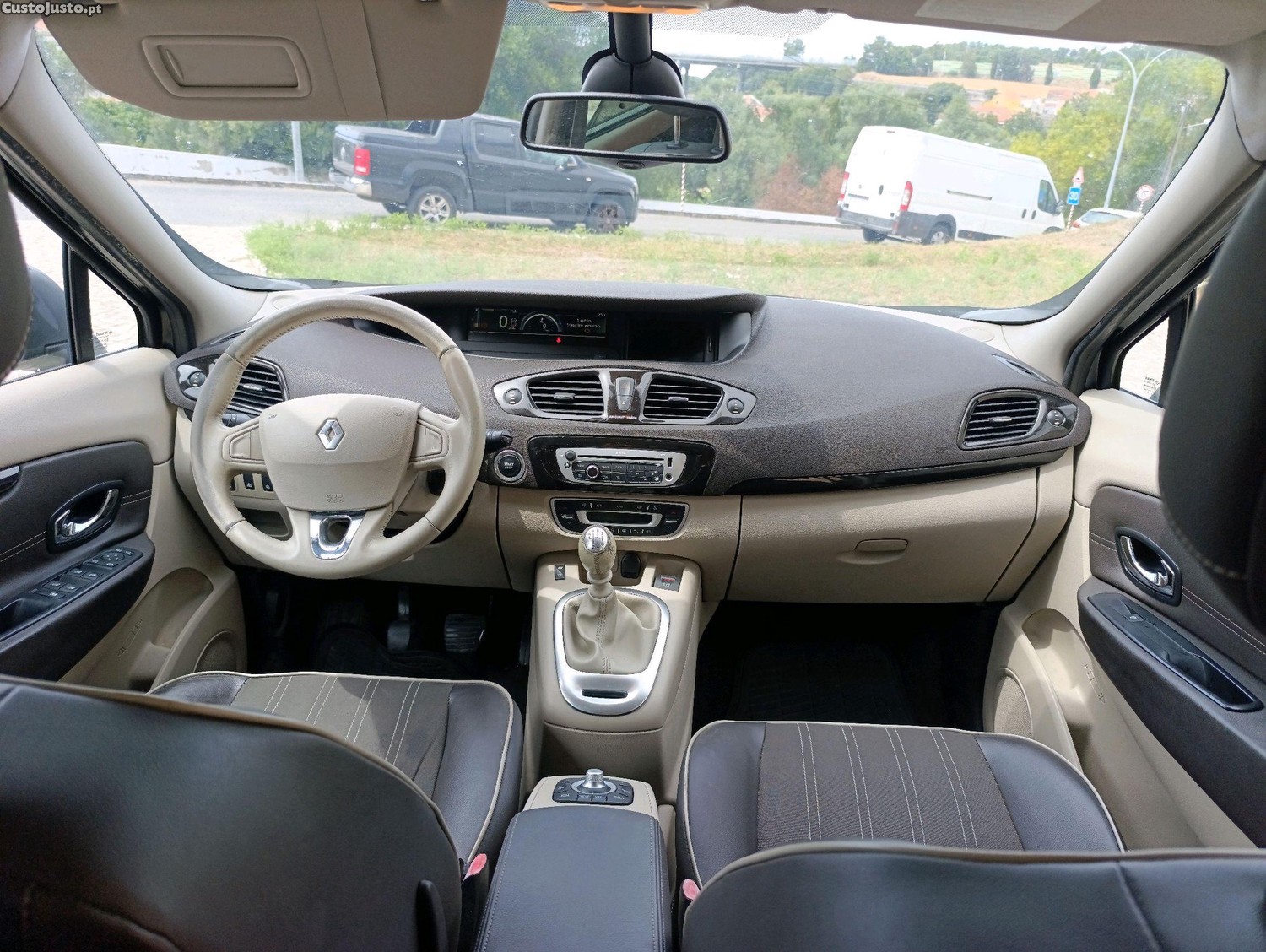 Renault Grand Scénic 1.5 DCI 7 Lugares NACIONAL — fotografia 7
