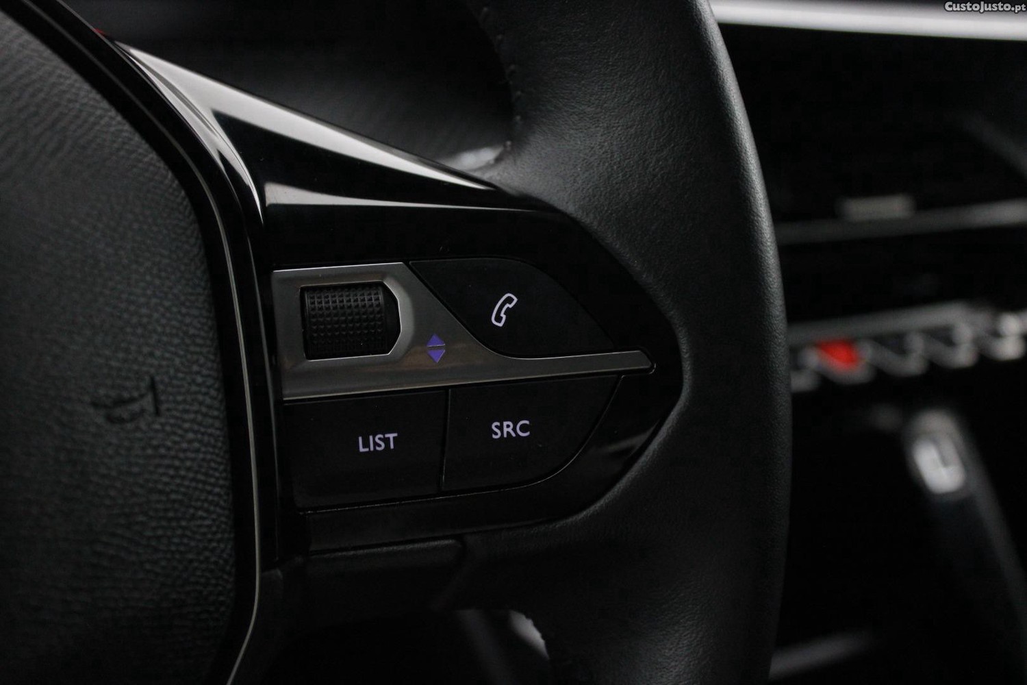Peugeot 208 1.5 BHDI ACTIVE — fotografia 19