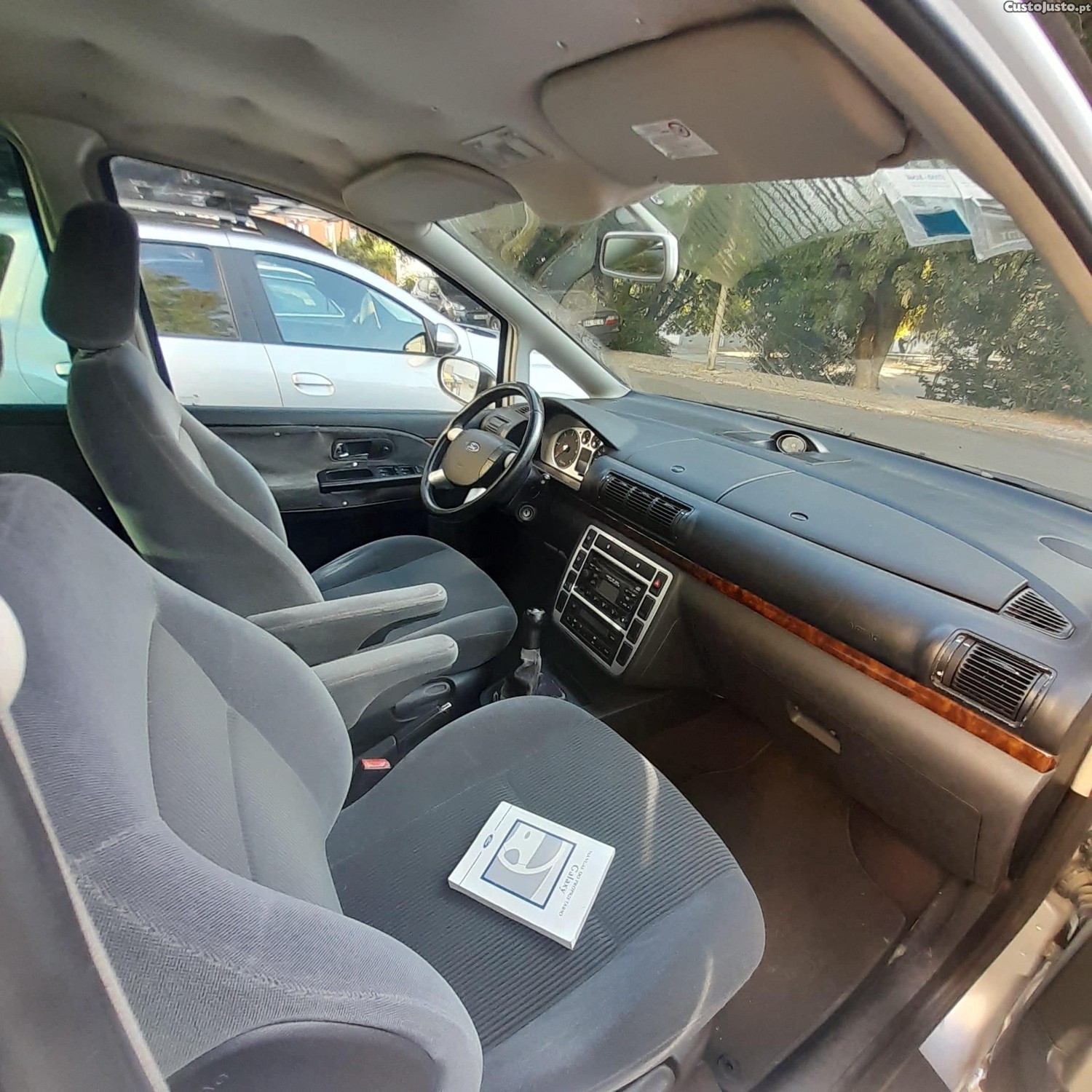 Ford Galaxy () — fotografia 4