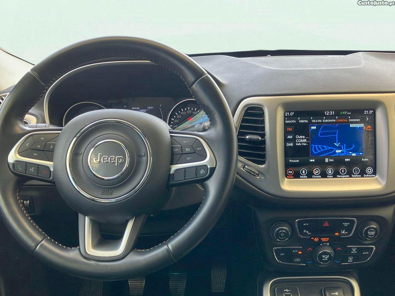 Jeep Compass 1.6 M-Jet Longitude — fotografia 8