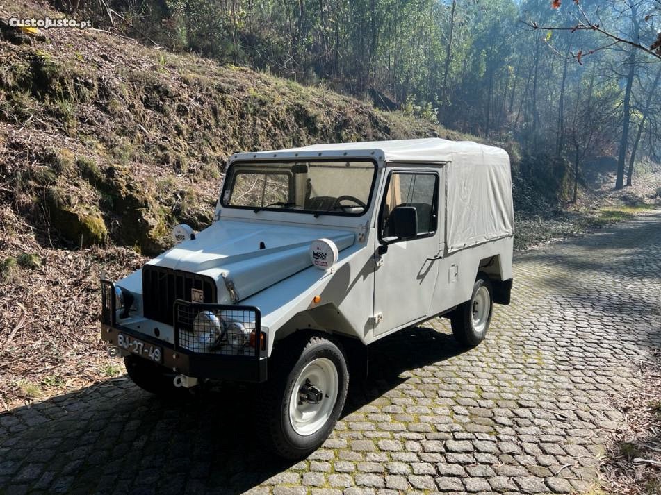 UMM Cournil 2.3 Diesel 8 lugares — fotografia 11