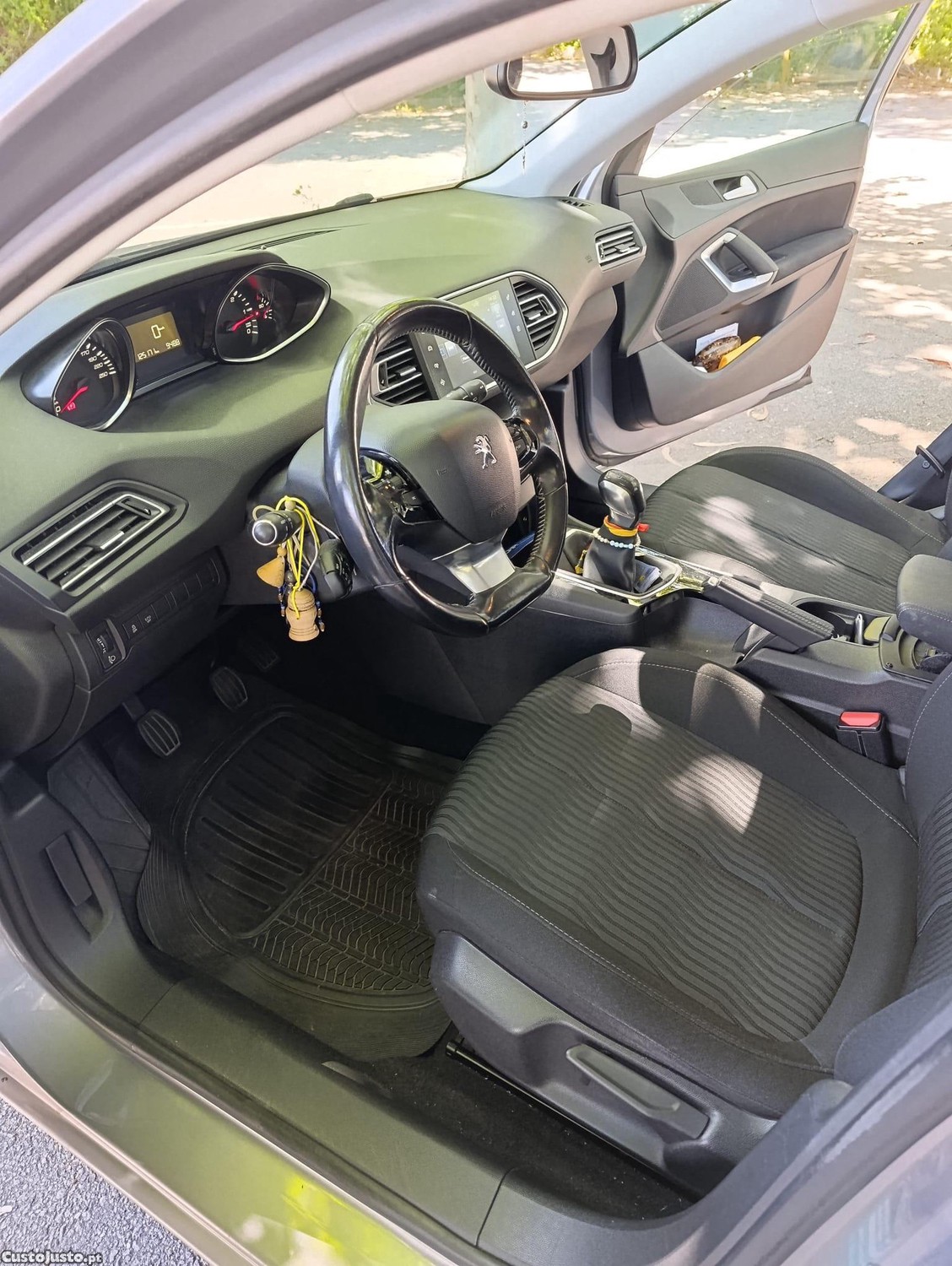 Peugeot 308 Bluehdi — fotografia 2