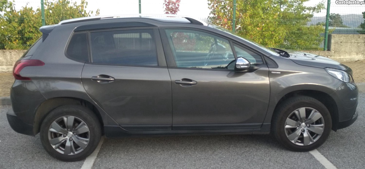 Peugeot 2008 1.2 PureTech Style — fotografia 4
