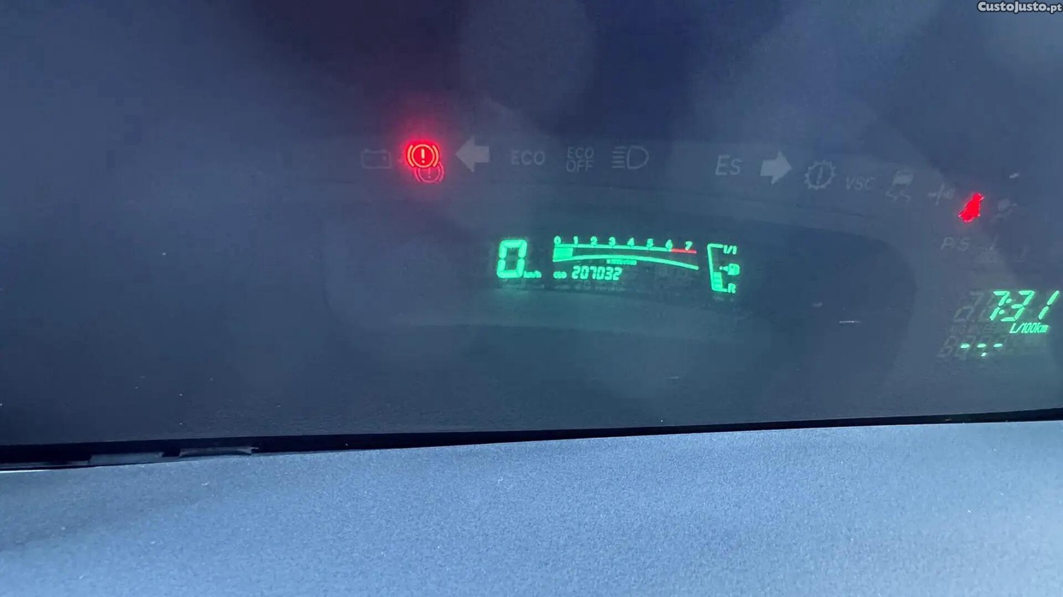 Toyota Yaris 1.0 VVT-i Comfort+AC — fotografia 3