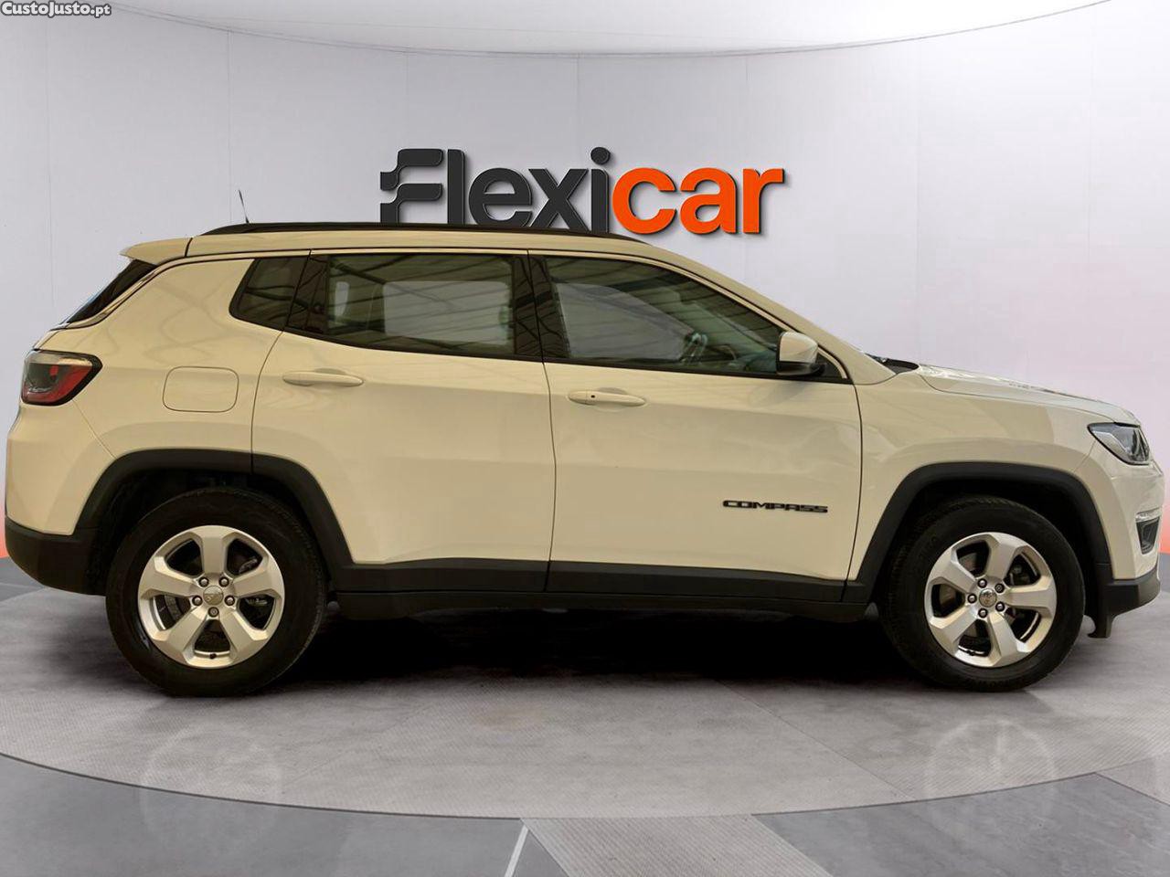 Jeep Compass 1.6 M-Jet Longitude — fotografia 12
