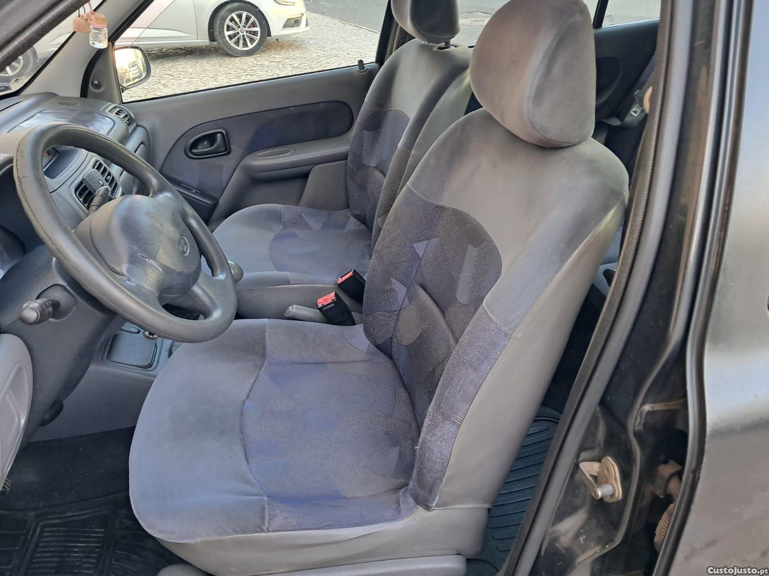 Renault Clio RT — fotografia 6