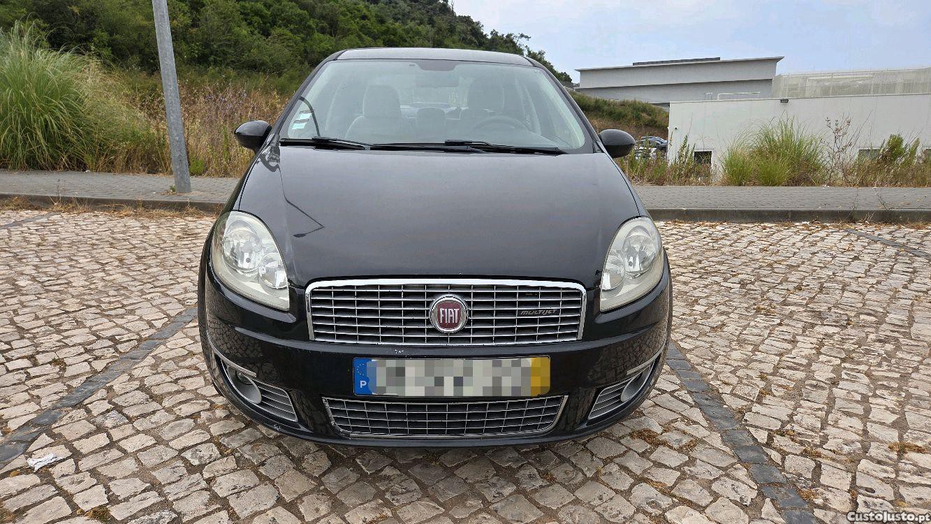 Fiat Linea 1.3 Multijet — fotografia 8