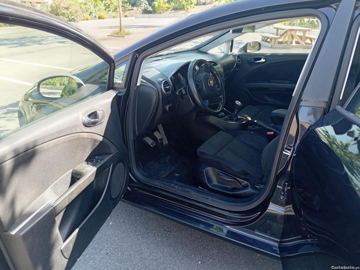 SEAT Leon FR 2.0 TDI — fotografia 7