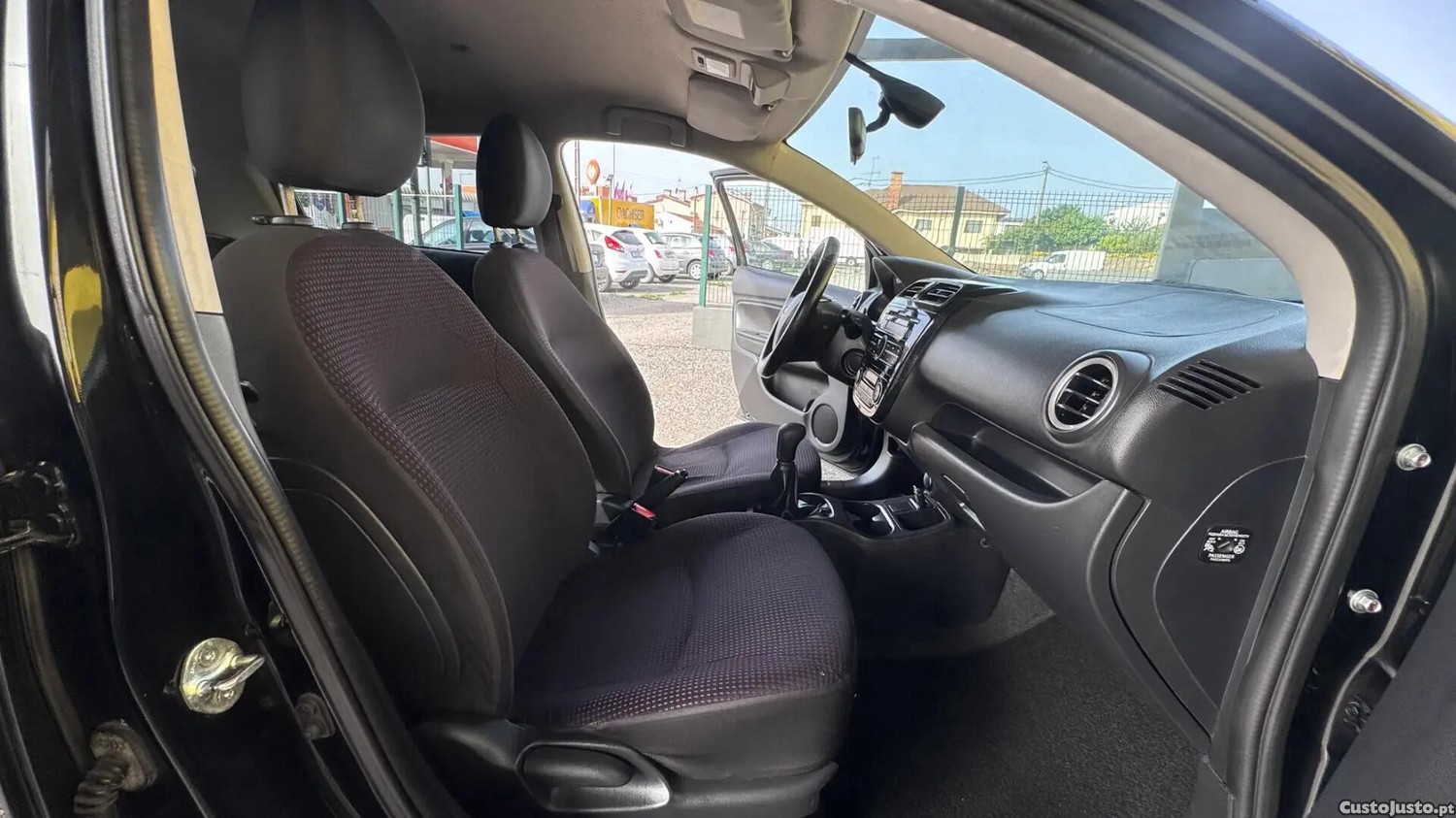 Mitsubishi Space Star 1.2 Intense Connect Edition — fotografia 10