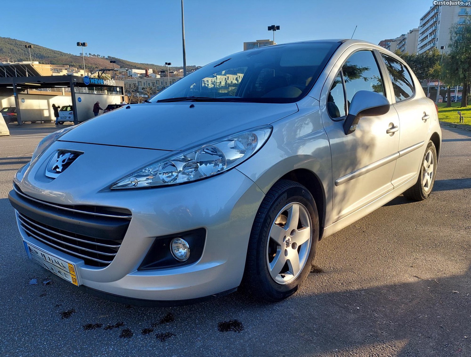 Peugeot 207 1.4 Hdi Sport - 90000 Km! - 10 foto 3