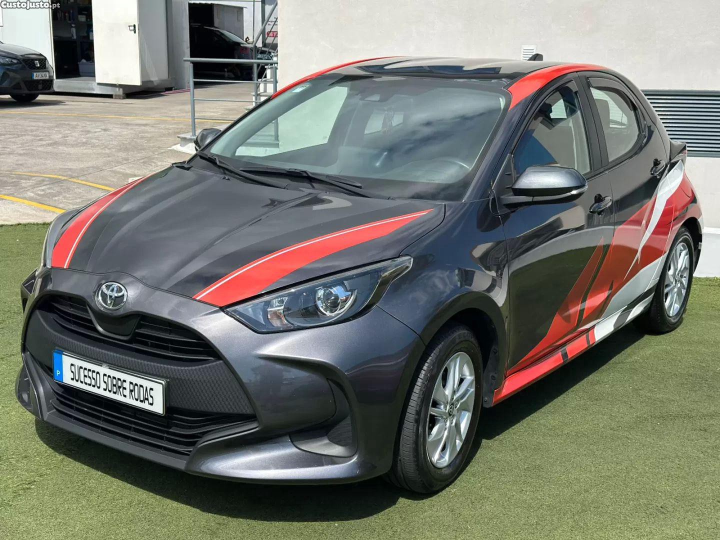 Toyota Yaris 1.0 vvt-i exclusive — fotografia 16