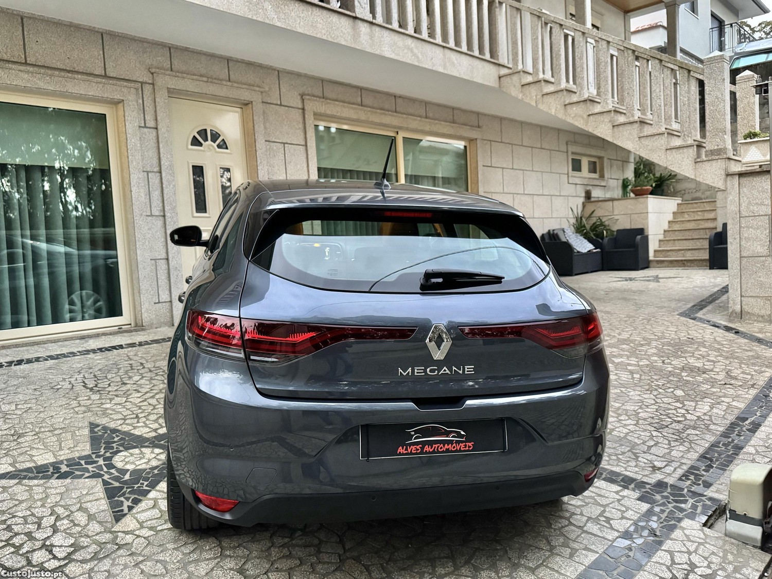 Renault Mégane 1.0 115cv 2021 23,449km — fotografia 10