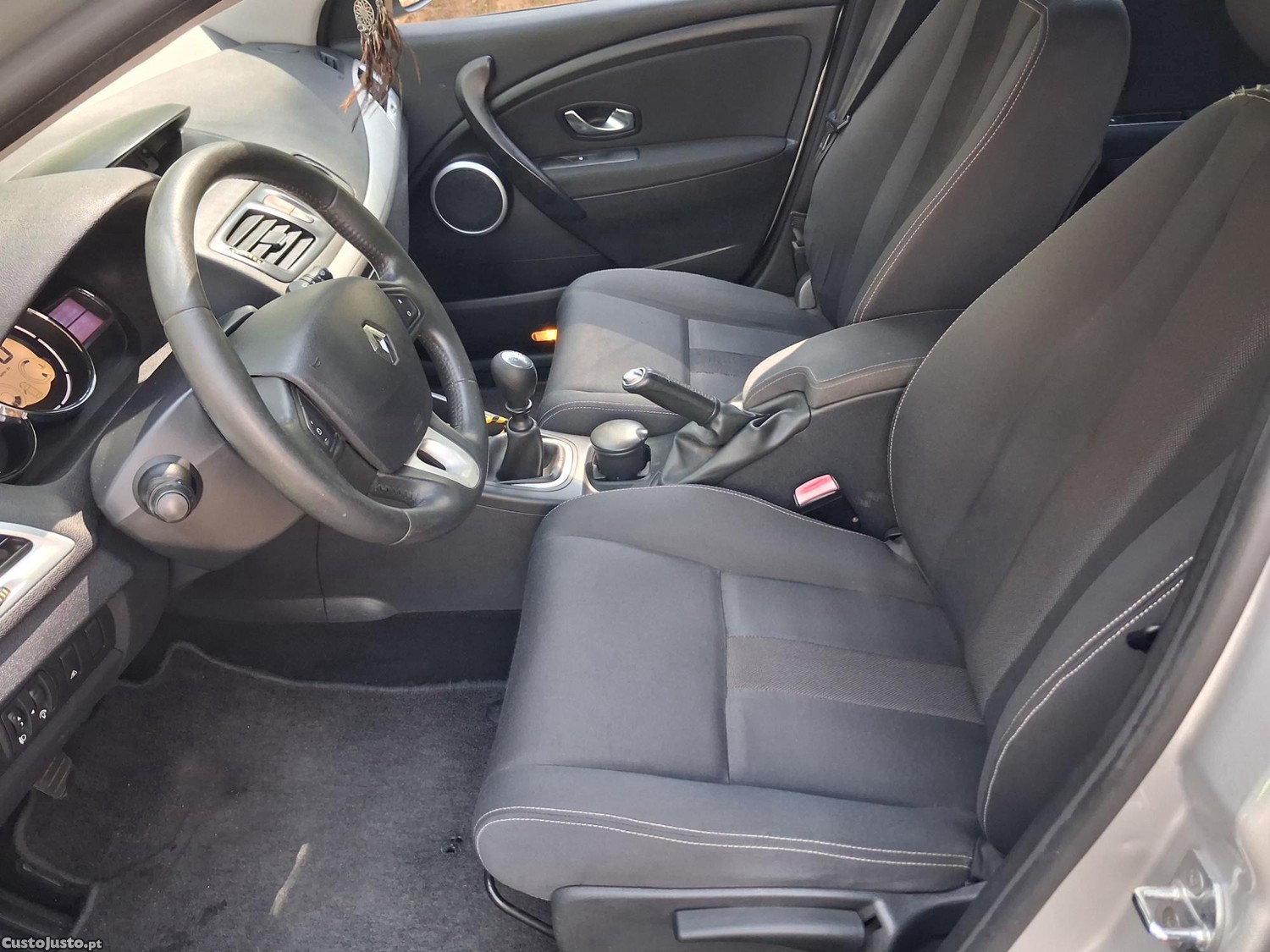 Renault Mégane 1.5 DCIComo Nova — fotografia 4