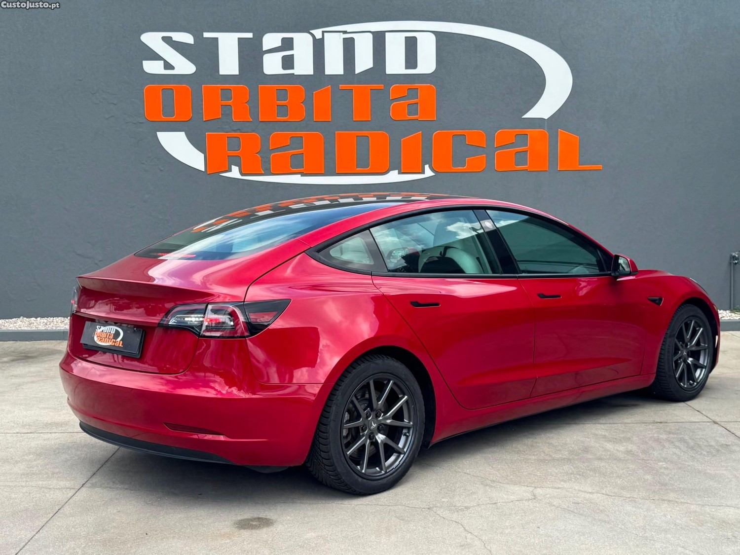 Tesla Model 3 Standard Range Plus RWD — fotografia 18
