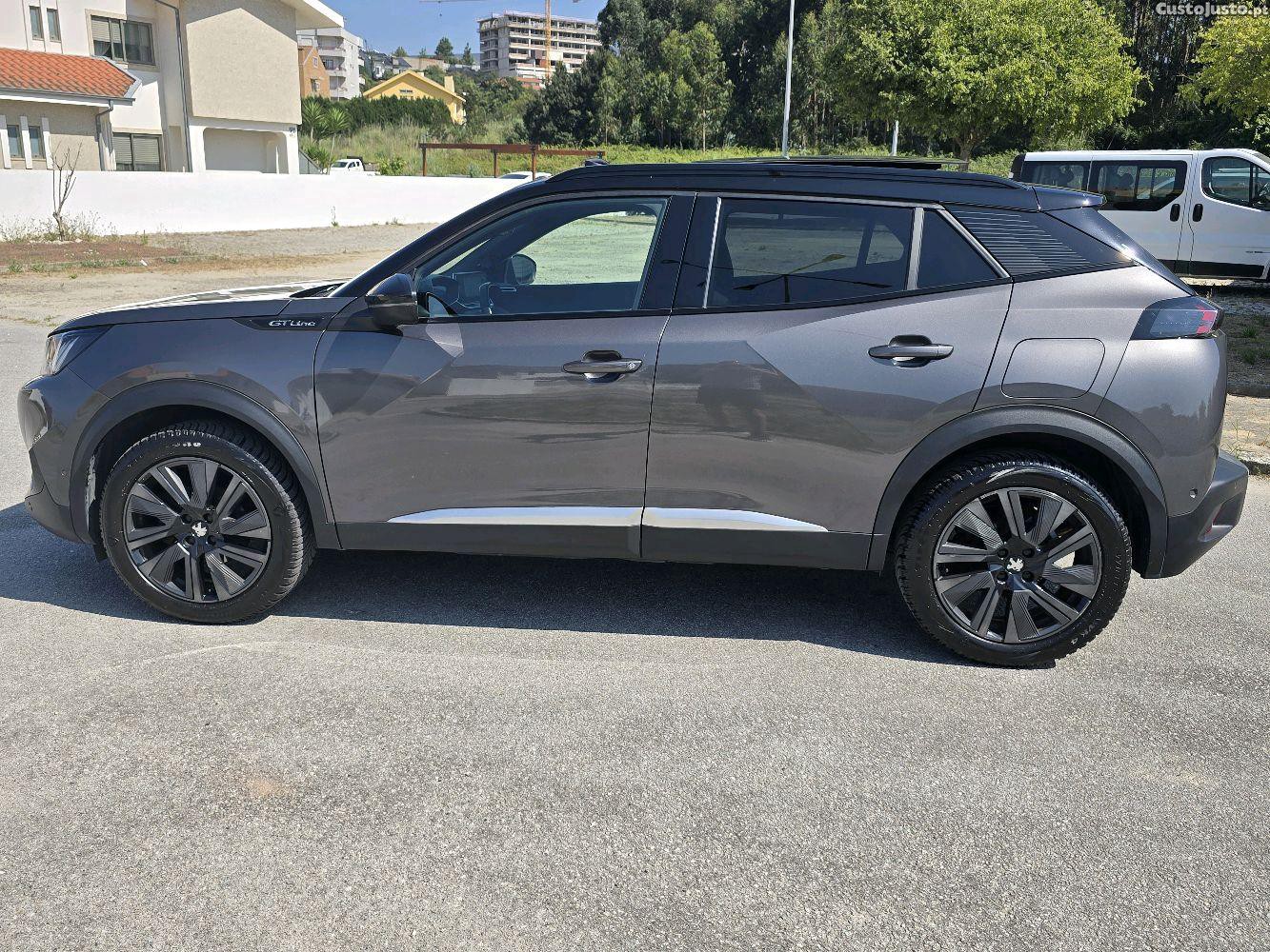 Peugeot 2008 GT-line - 20 foto 4