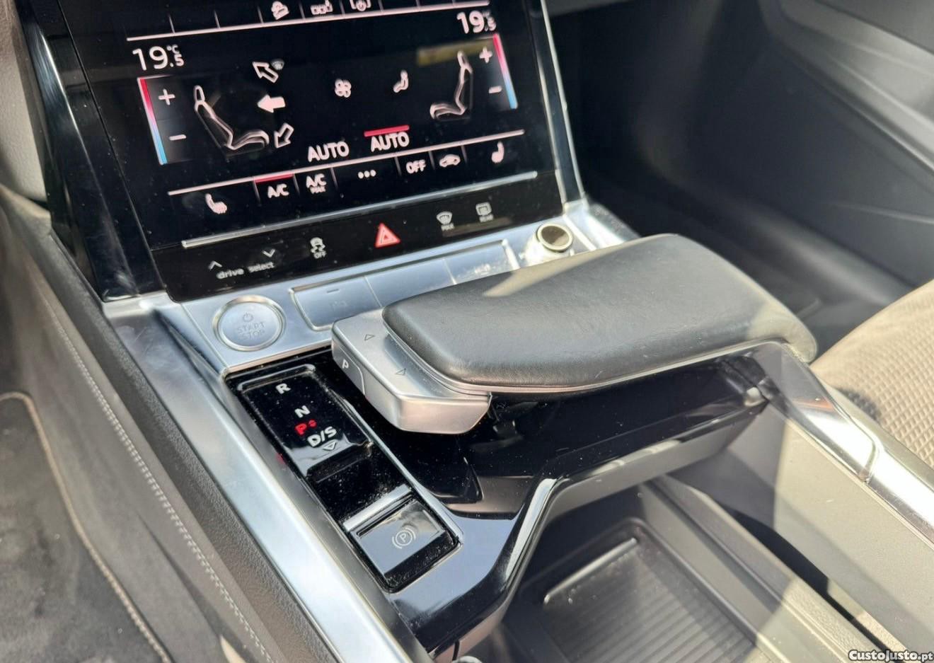 Audi e-tron 50 quattro S line — fotografia 15