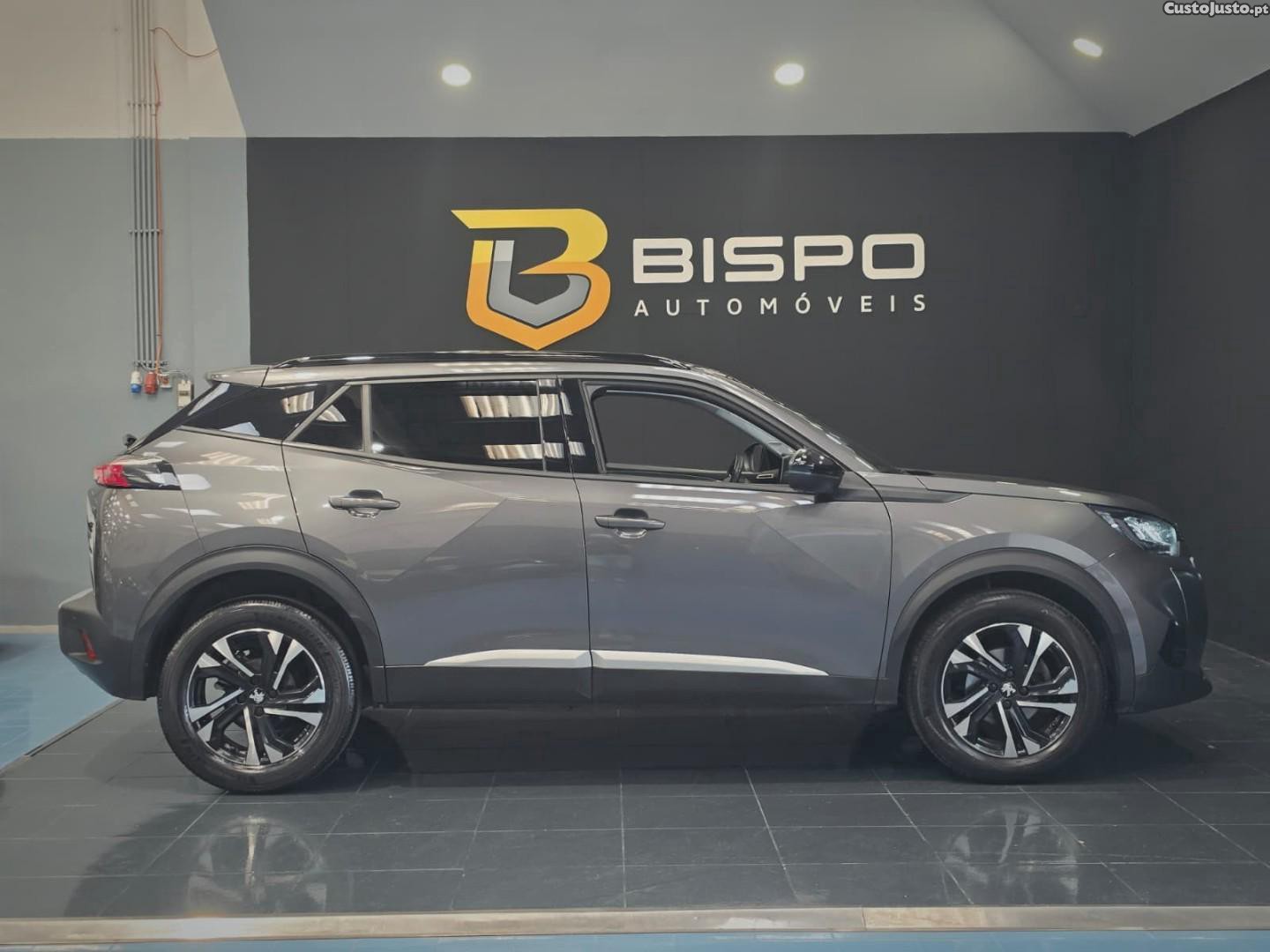 Peugeot 2008 PureTech 100 Allure — fotografia 12