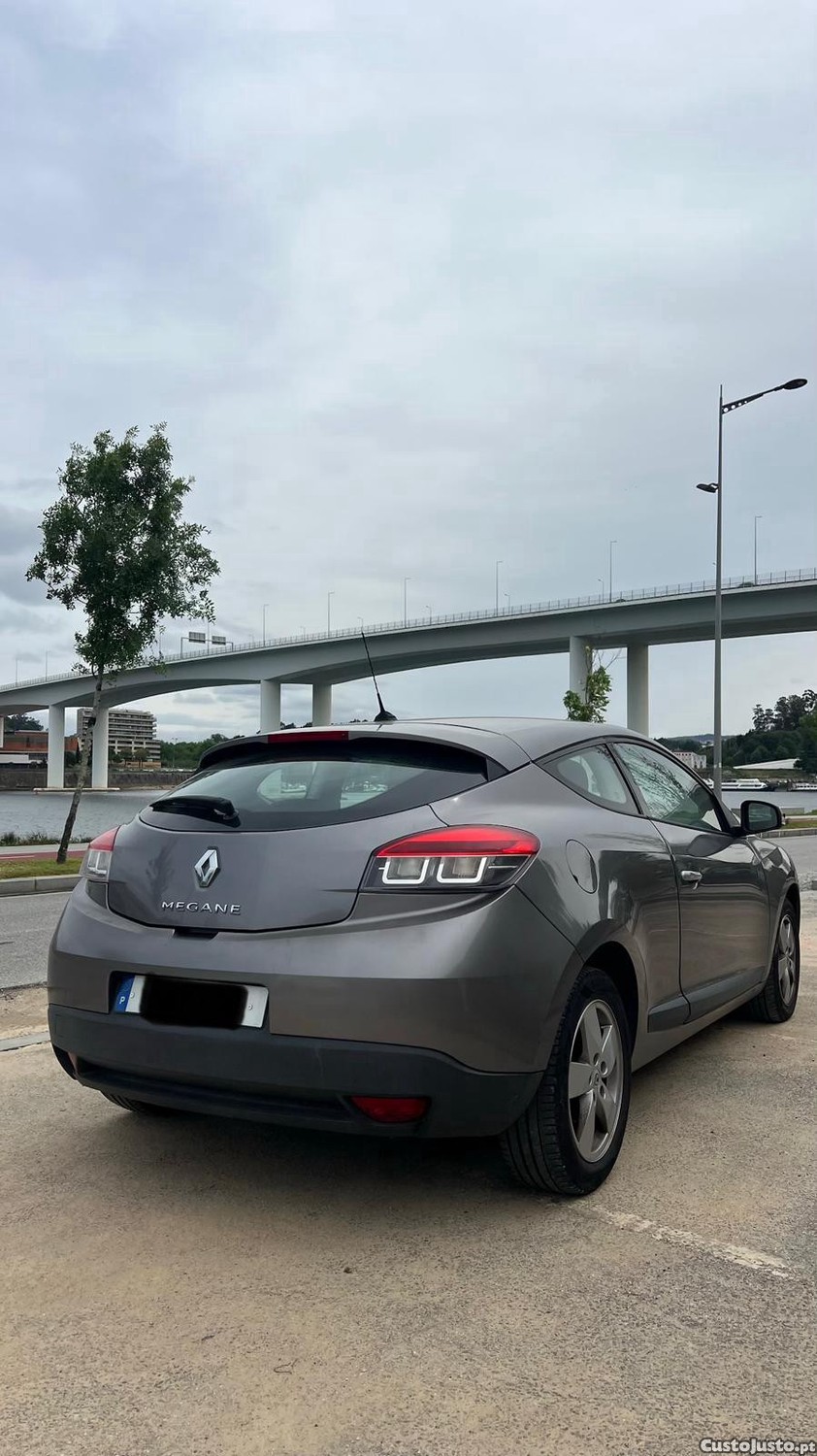 Renault Mégane Coupé — fotografia 6